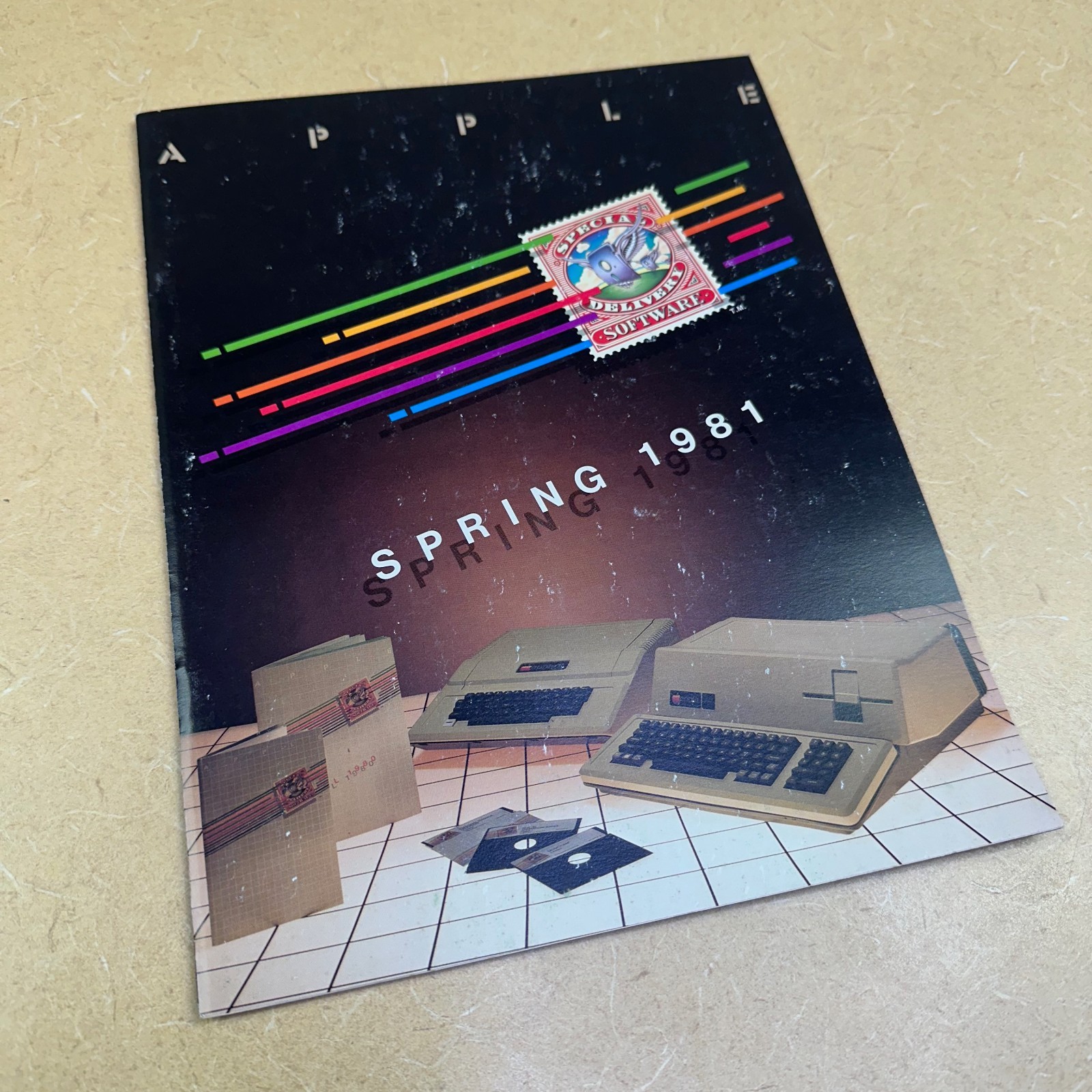 45 yrs old_ APPLE RARE SPRING CATALOG  SPRING 1981 Apple III Apple II