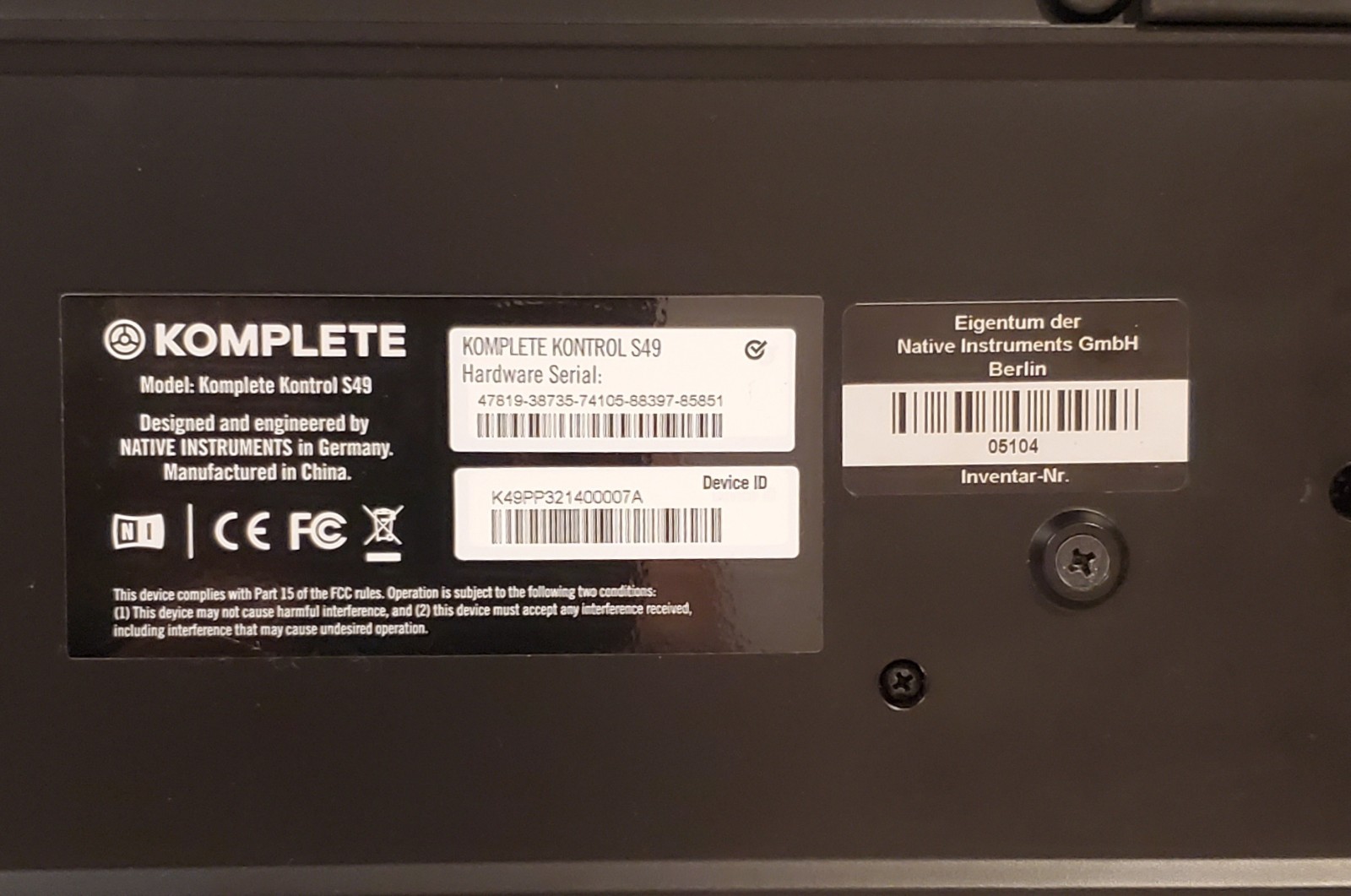 Native Instruments Komplete Kontrol s49 Controller Keyboard