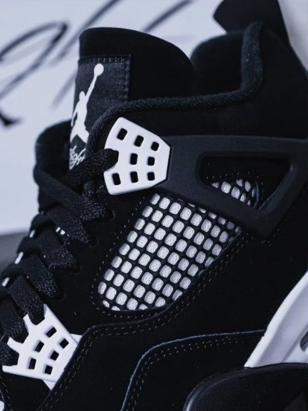 Jordan 4 "white Thunder" Retro Basketball Shoes For Man