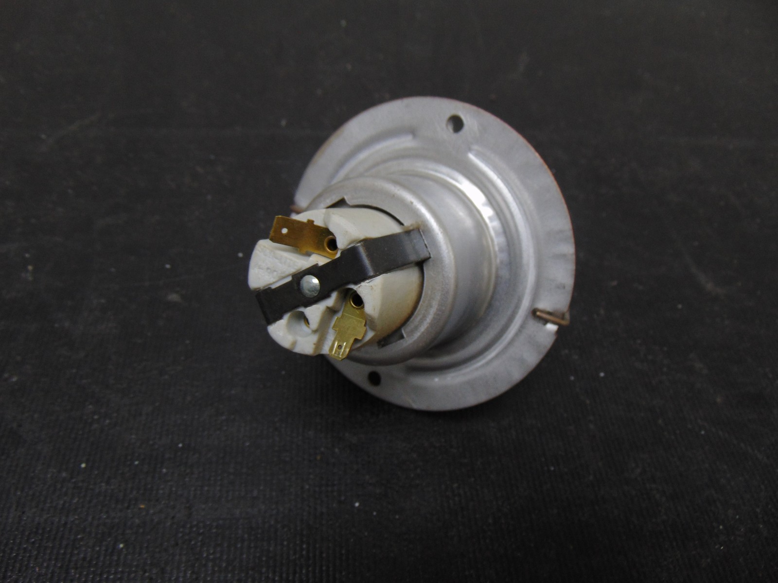 GE Range JGBP29MEM2BS Light Assembly WB08K0001
