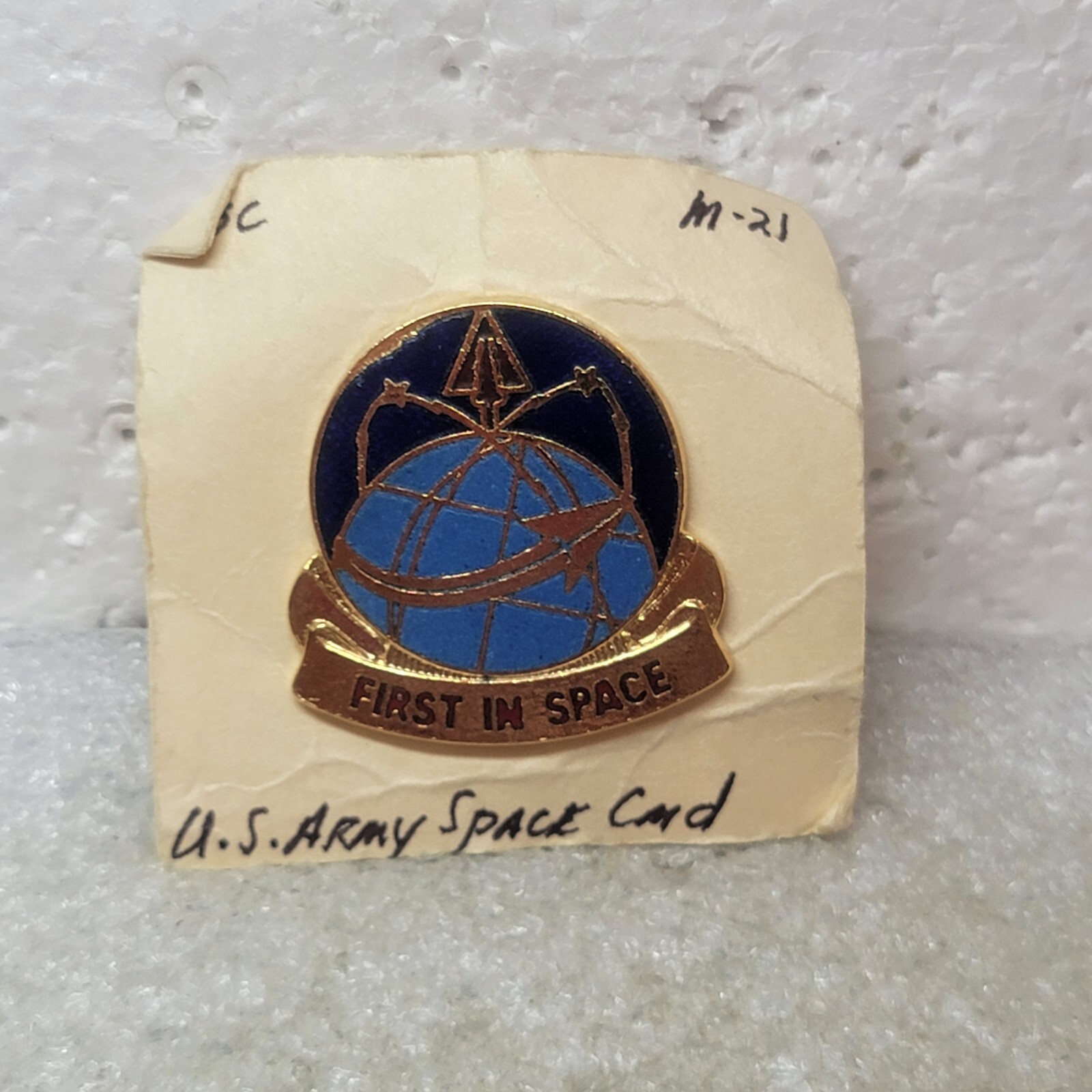Authentic U.S. ARMY Space Command Pin DI DUI Crest First In Space M21 Made USA