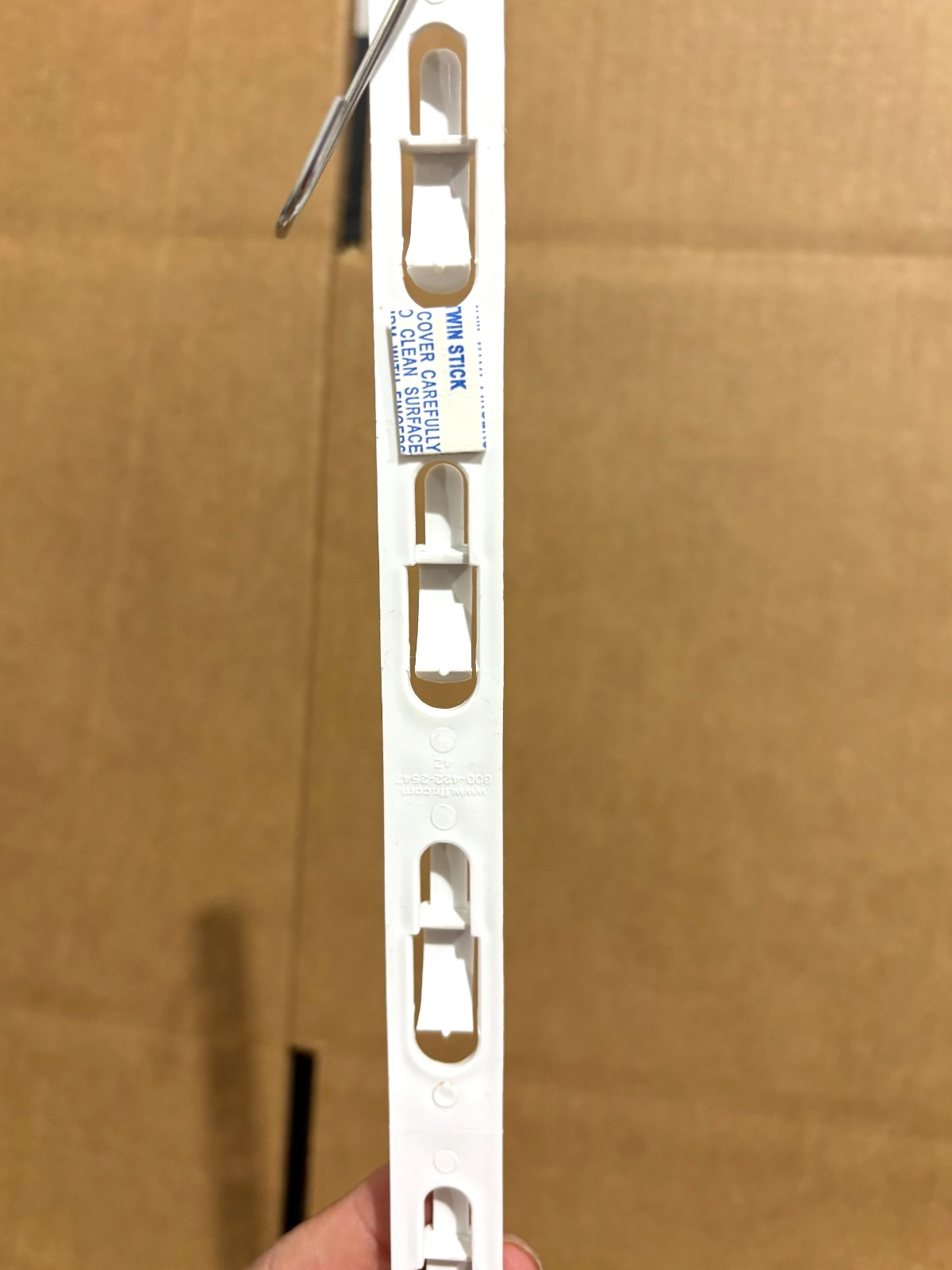 Vendor Display Plastic Strips White 20pk (8 Hooks each)