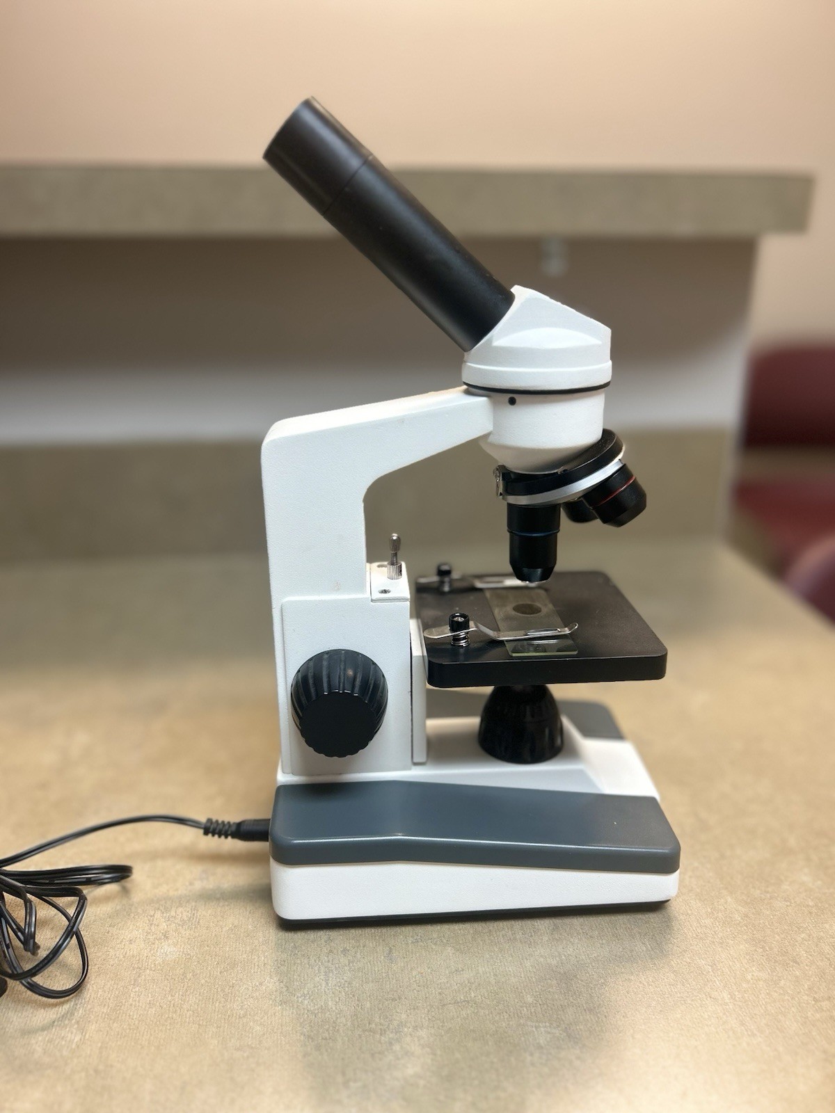 Home Science Tools Monocular Microscope Three Objectives LED MI-1100 LED AC Plug