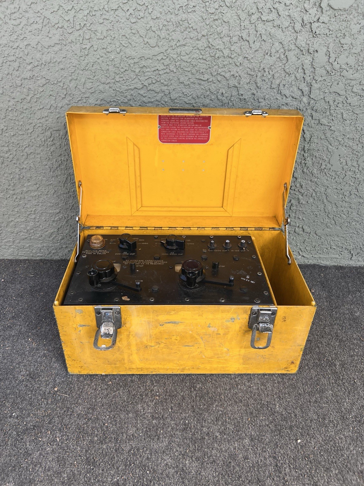 TTU-68/E AIRCRAFT/HELICOPTER FUEL SYSTEM CAPACITANCE TEST SET