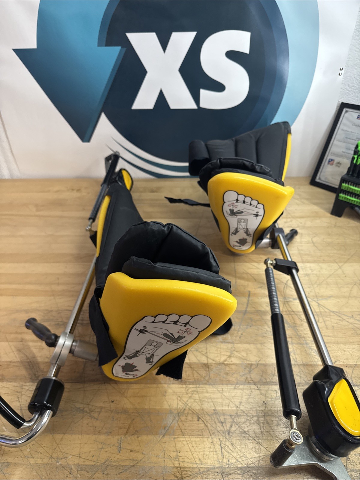 Allen Medical Yellowfin stirrups w/ Lift Assist