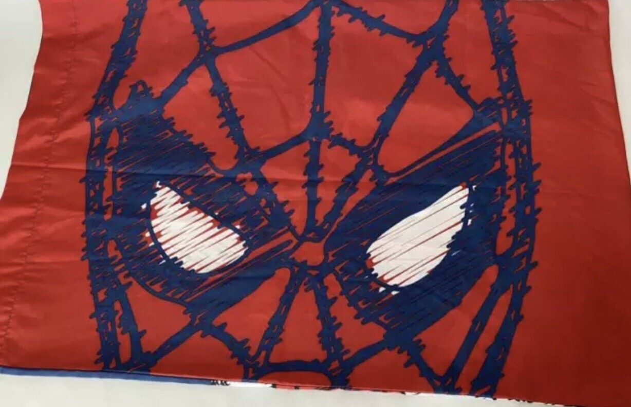 Marvel Comics Spiderman Pillowcase Reversible Red/Blue (1) 🕸🕷II