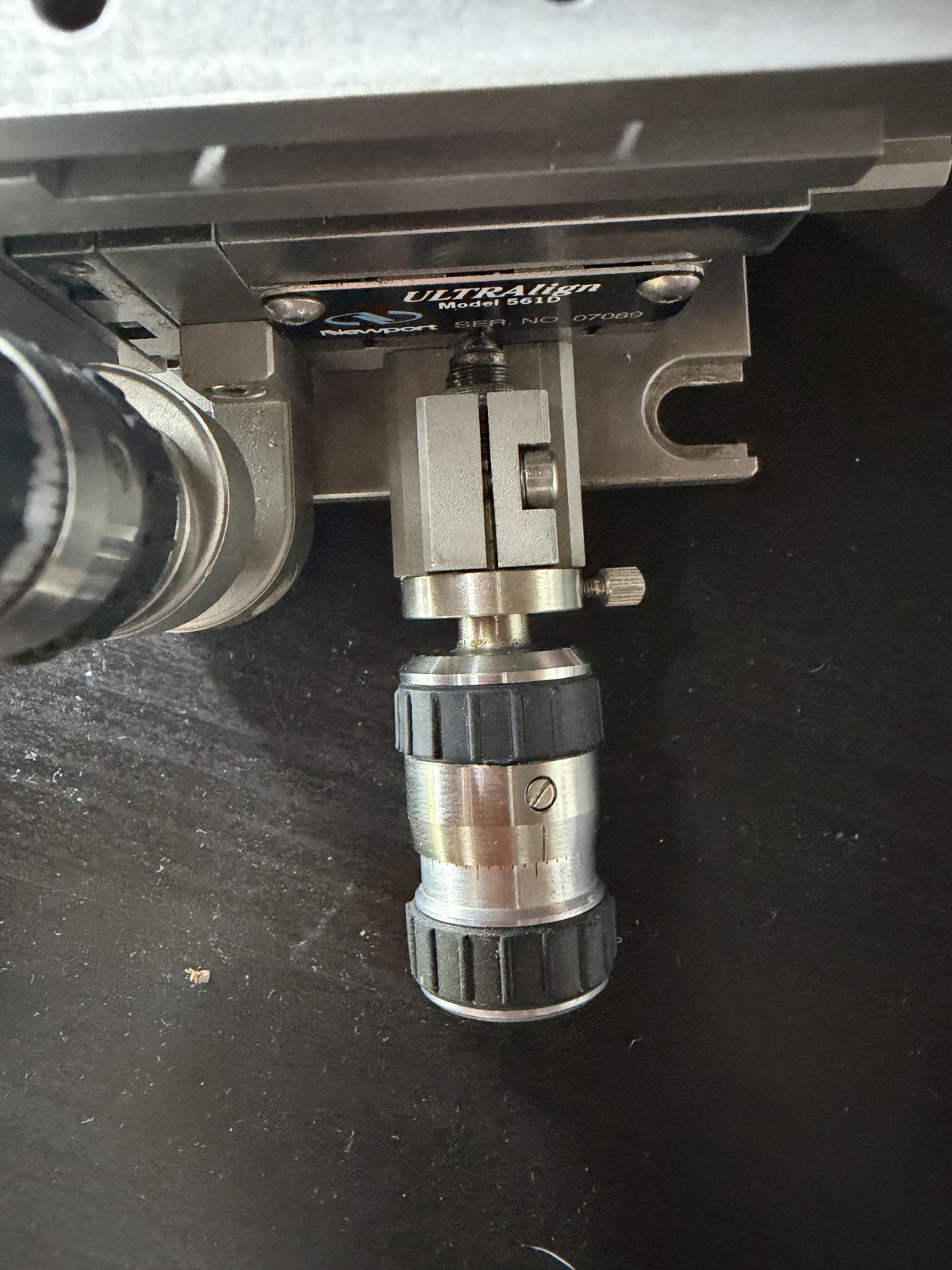 Newport M-561D-XYZ Fiber Alignment Stage UltraAlign RH w/ M-561-TILT-LH Mint Use