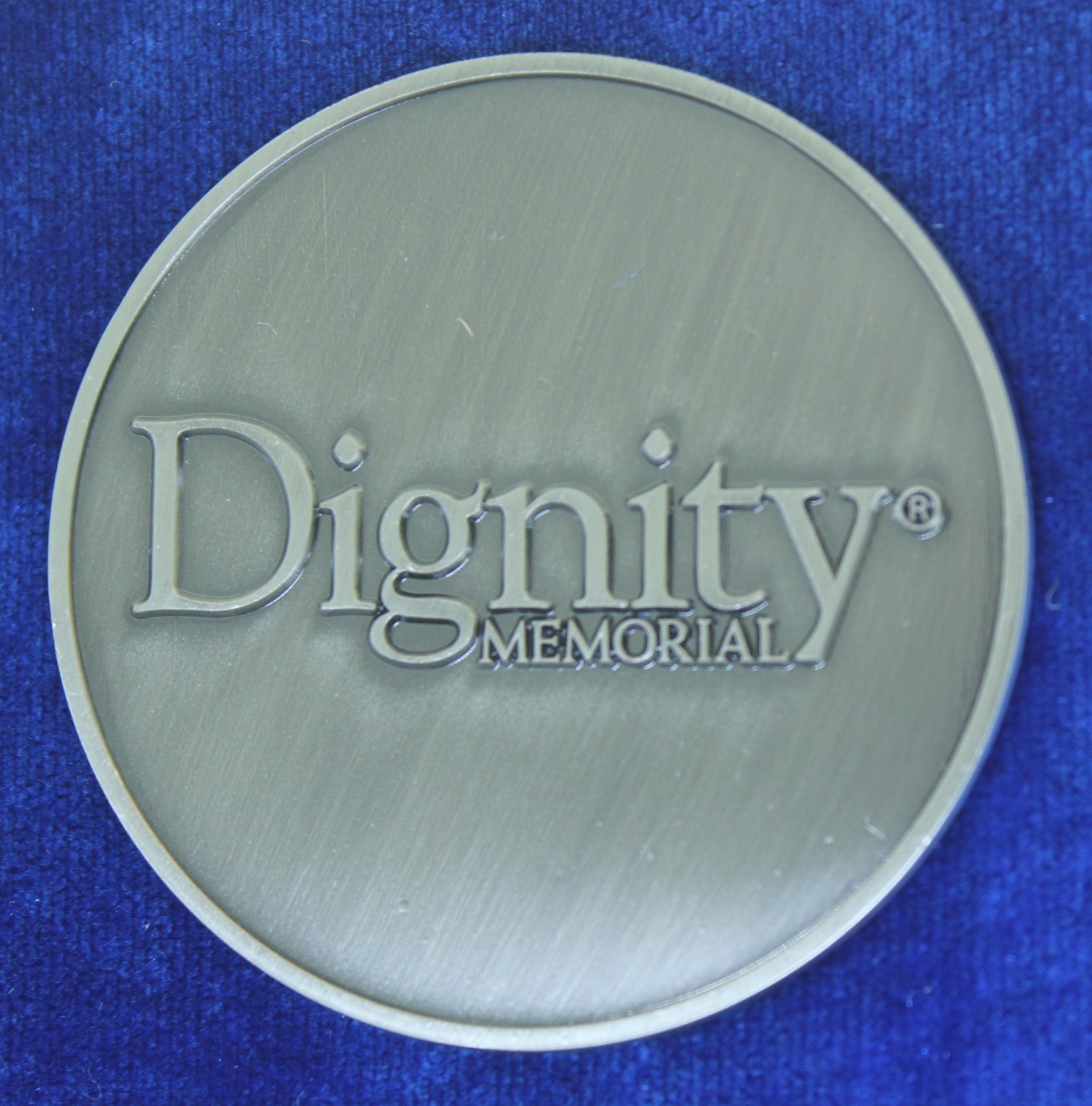 Dignity Memorial Medallion KJ-8