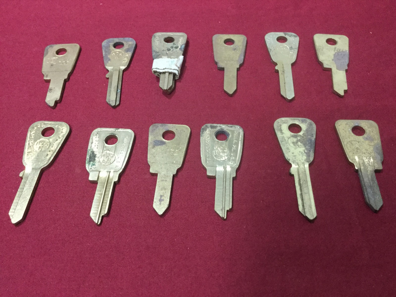 Assorted Taylor Automotive Key Blanks, H77ER, H77P, etc, Set of 12 - Locksmith