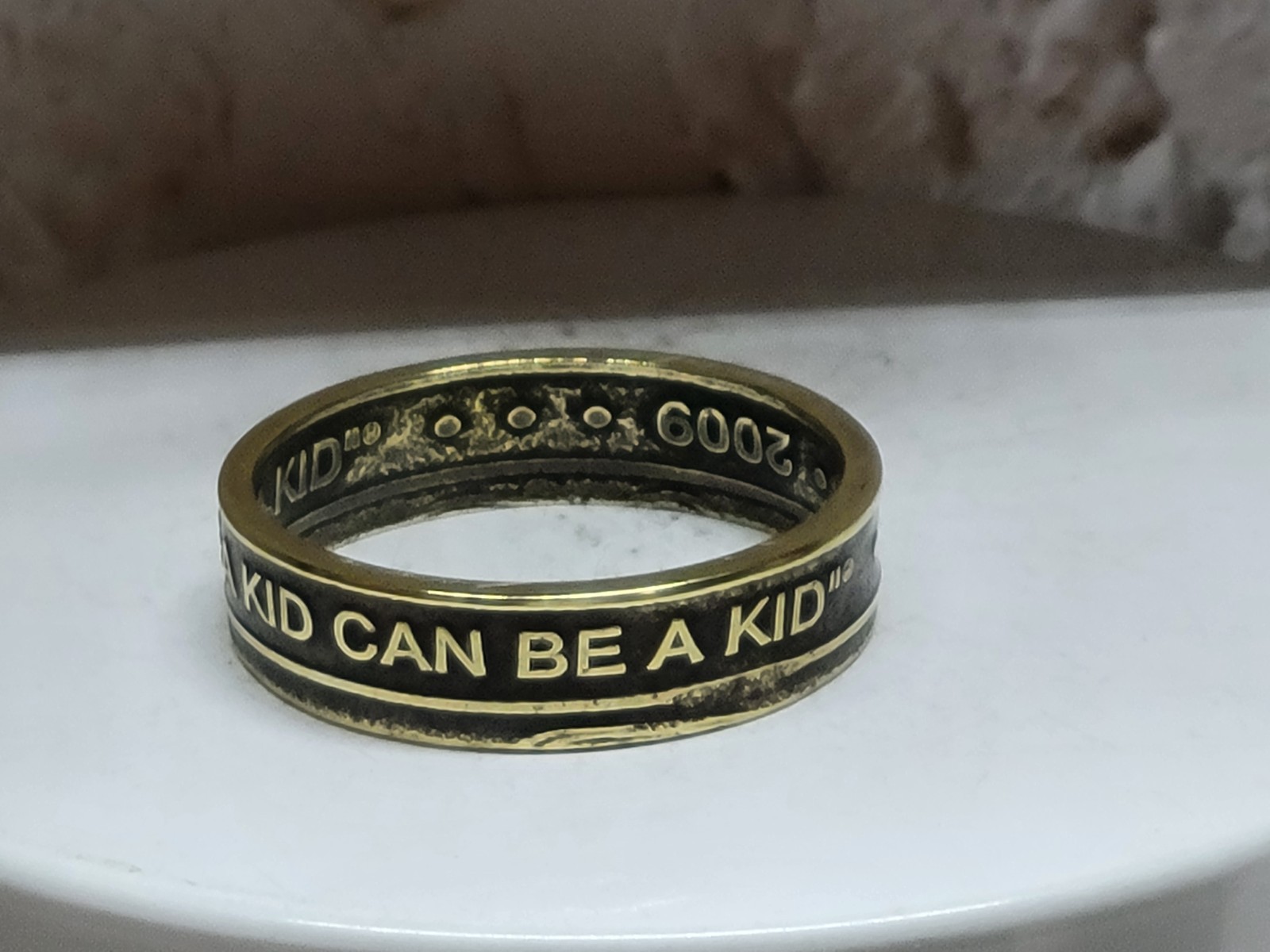 CHUCK e CHEESE - 2009 - Size 12 Token Coin Ring