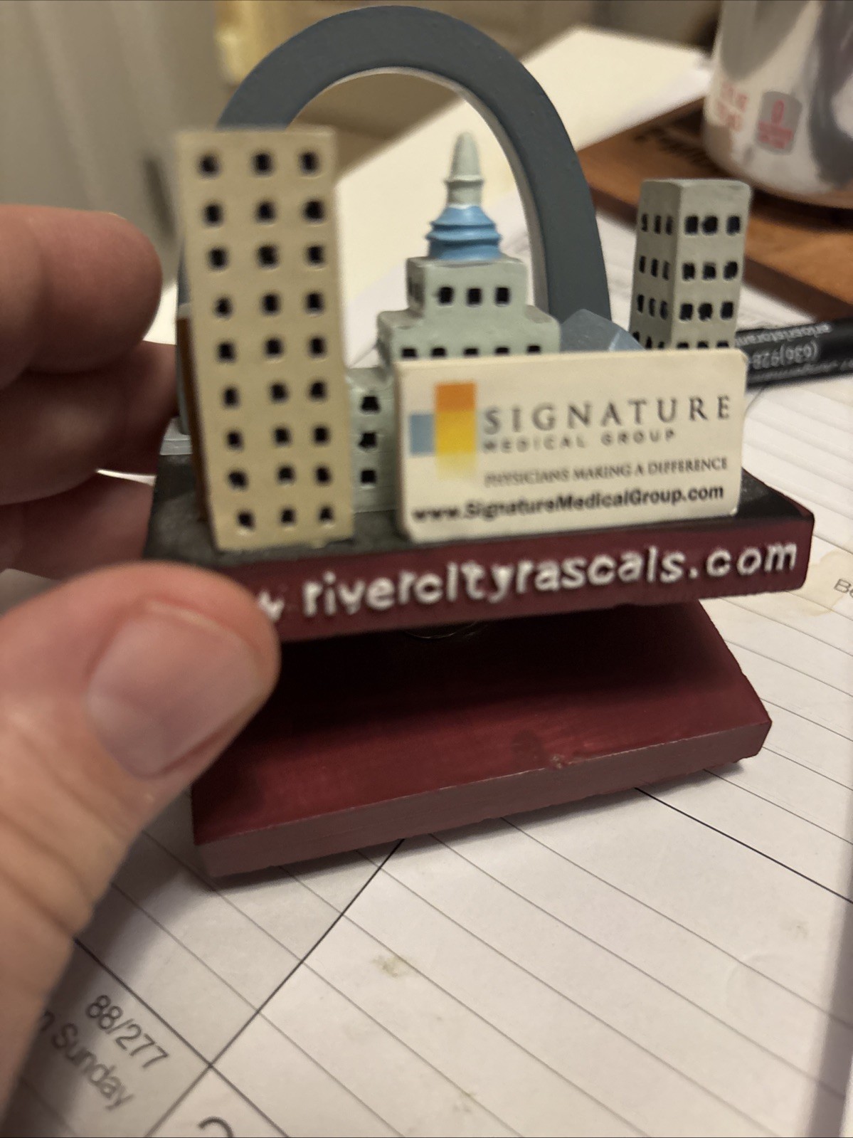Vintage Rare River City Rascals St Louis Gateway Arch EST. 1965 Bobblehead EUC