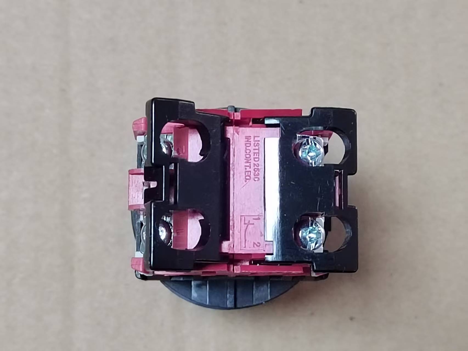 New 1PCS For Fuji Emergency Stop Button Switch AR30V2R-02R