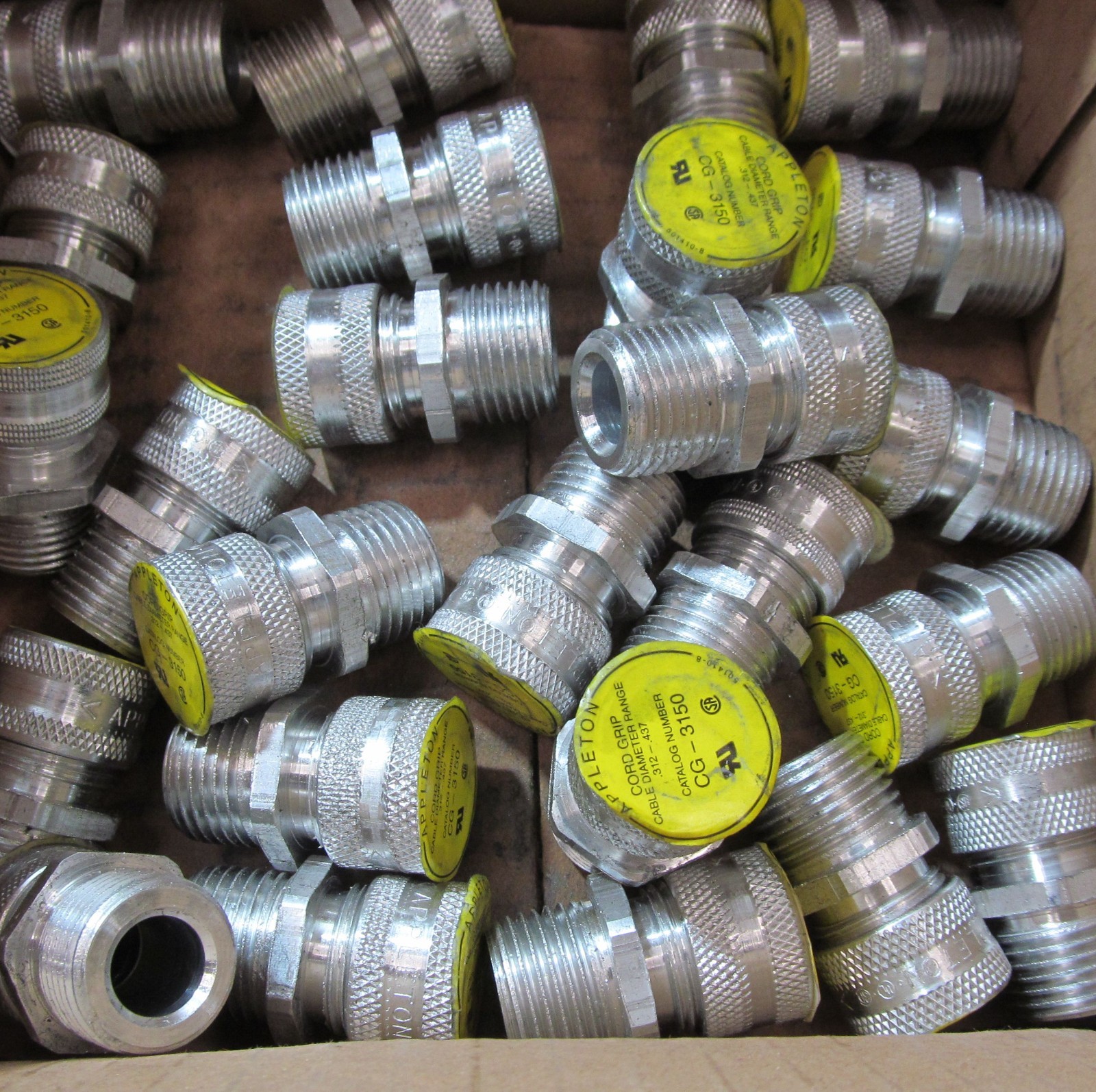 25-PACK APPLETON APP CG-3150 1/2" ALUMINUM STRAIGHT CORD CONNECTORS .312-.437