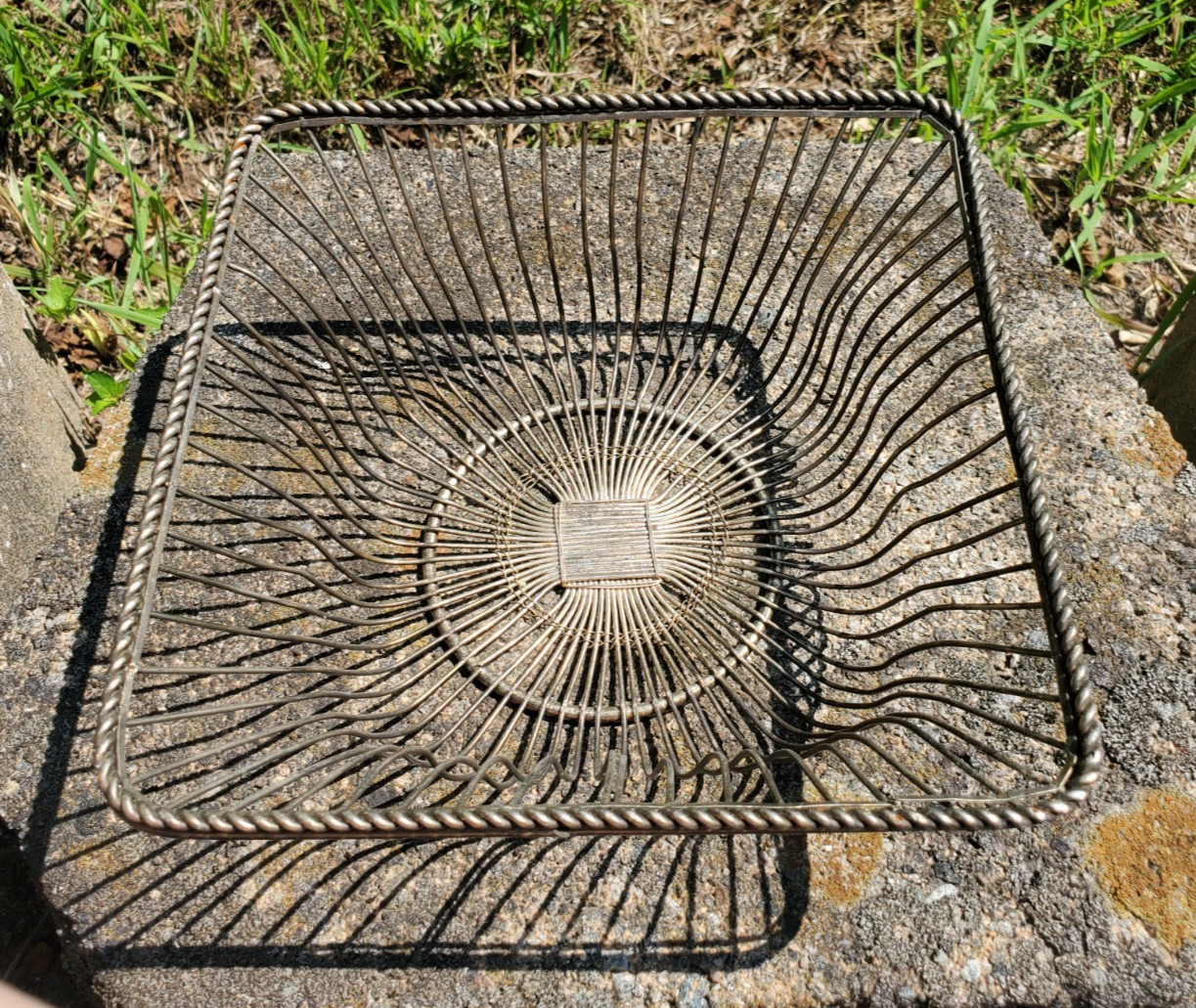 Vintage Decorative Metal Basket Bowl