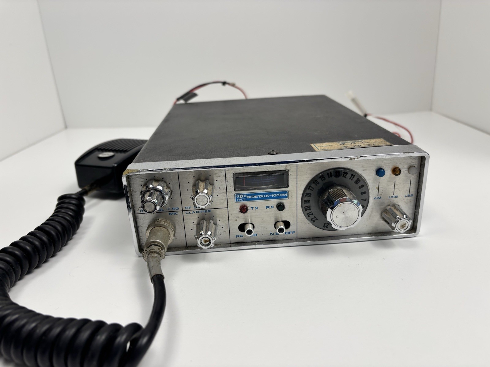 Vintage Pace Sidetalk 1000M CB Mobile Radio 23 Channel w Pace microphone