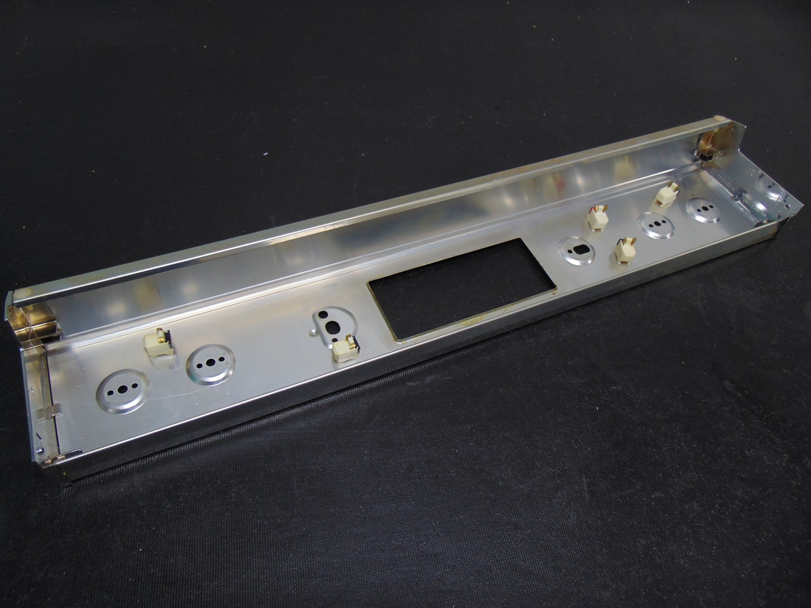 GE Range JBP24G0J4AD Control Panel