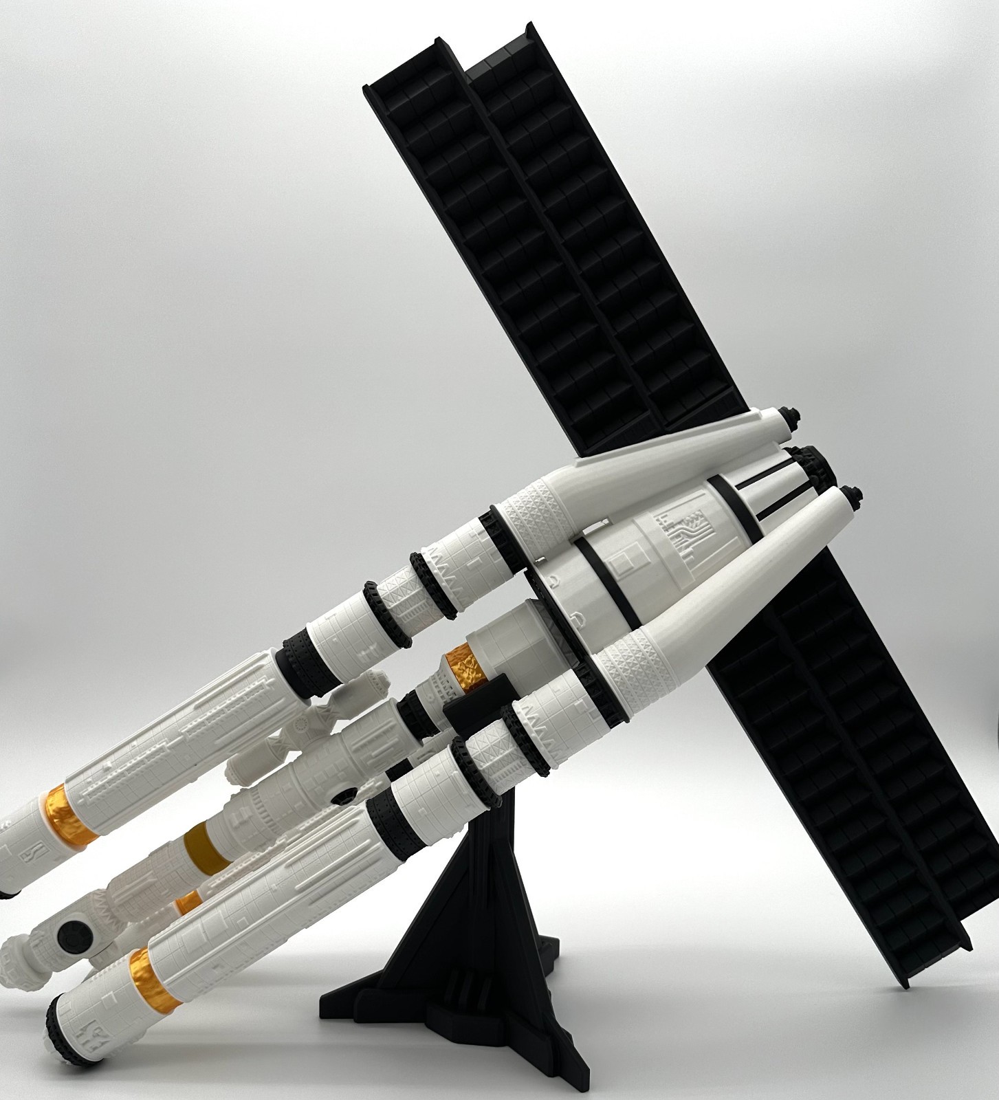 Project Hail Mary Starship Model | 2ft Display Piece | ASSEMBLY REQUIRED