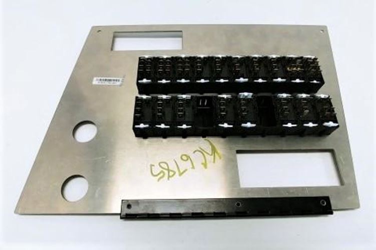 Western Star Switch Panel, 2V, 20E, 5A, CHERRY P/N A18-61792-401