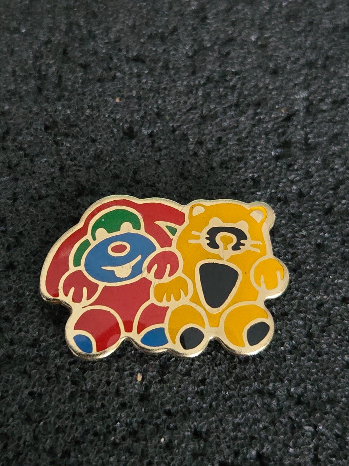 ➔ Dog & Cat ➔ Pin/Pins ➔ From Collection * 26309