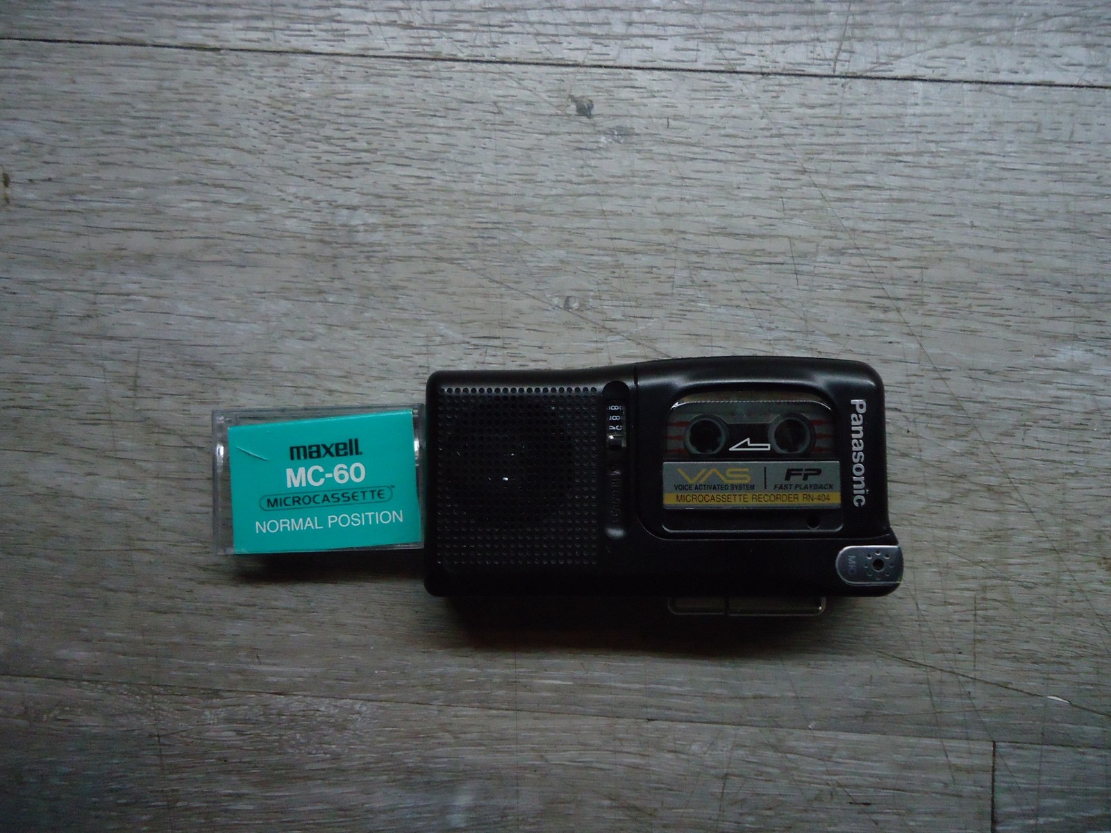 PANASONIC MICROCASSETTE RECORDER RN-404