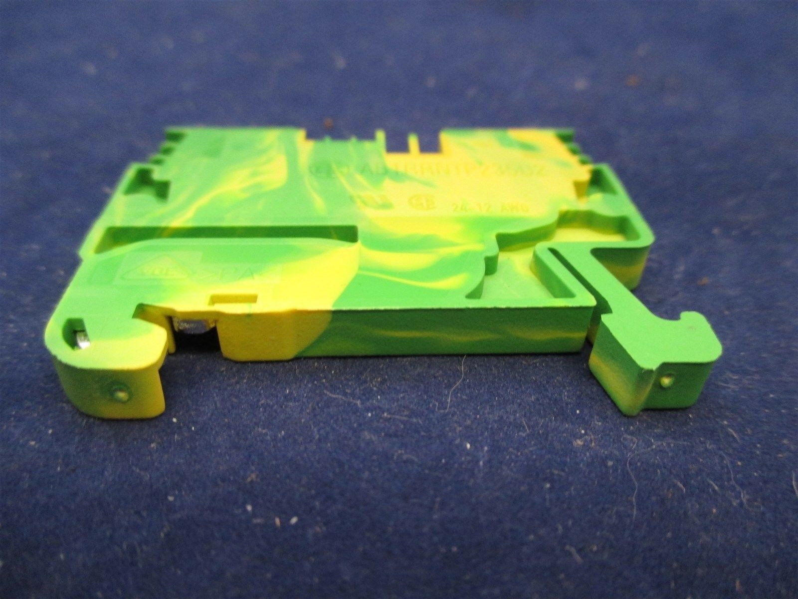 Telemecanique AB1RRNTP235U2 Qty 10 Grounding Block