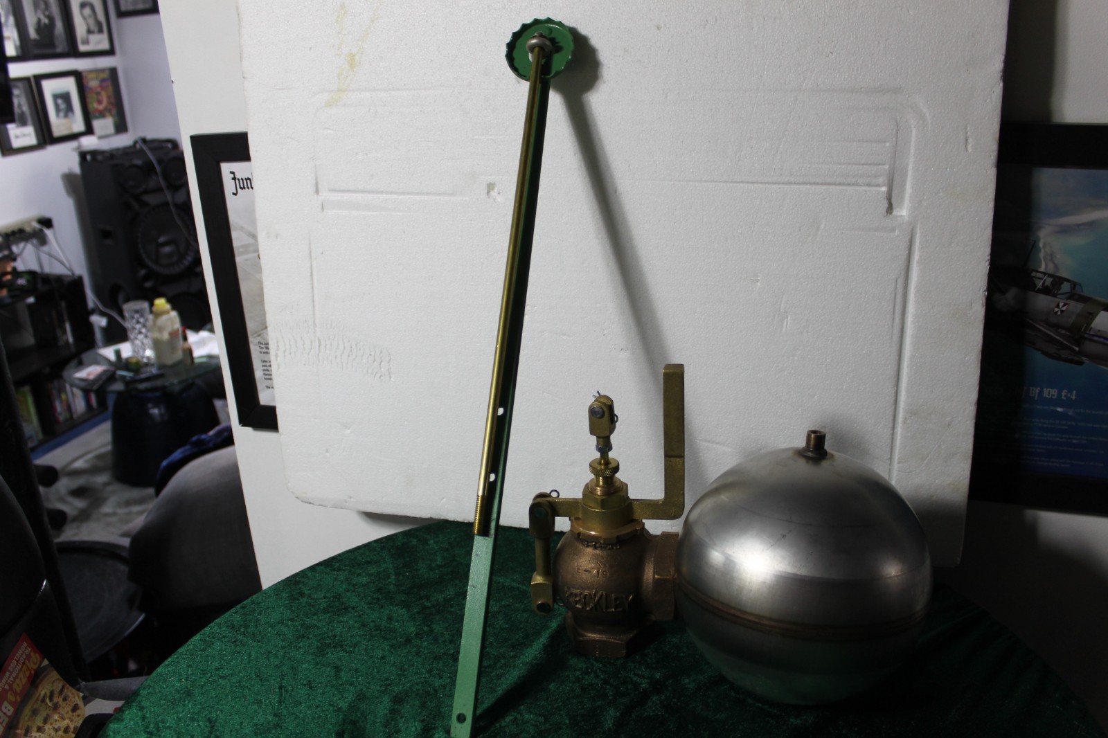 Keckley 1 1/2 right angle Float valve Type 7  new old stock no box.