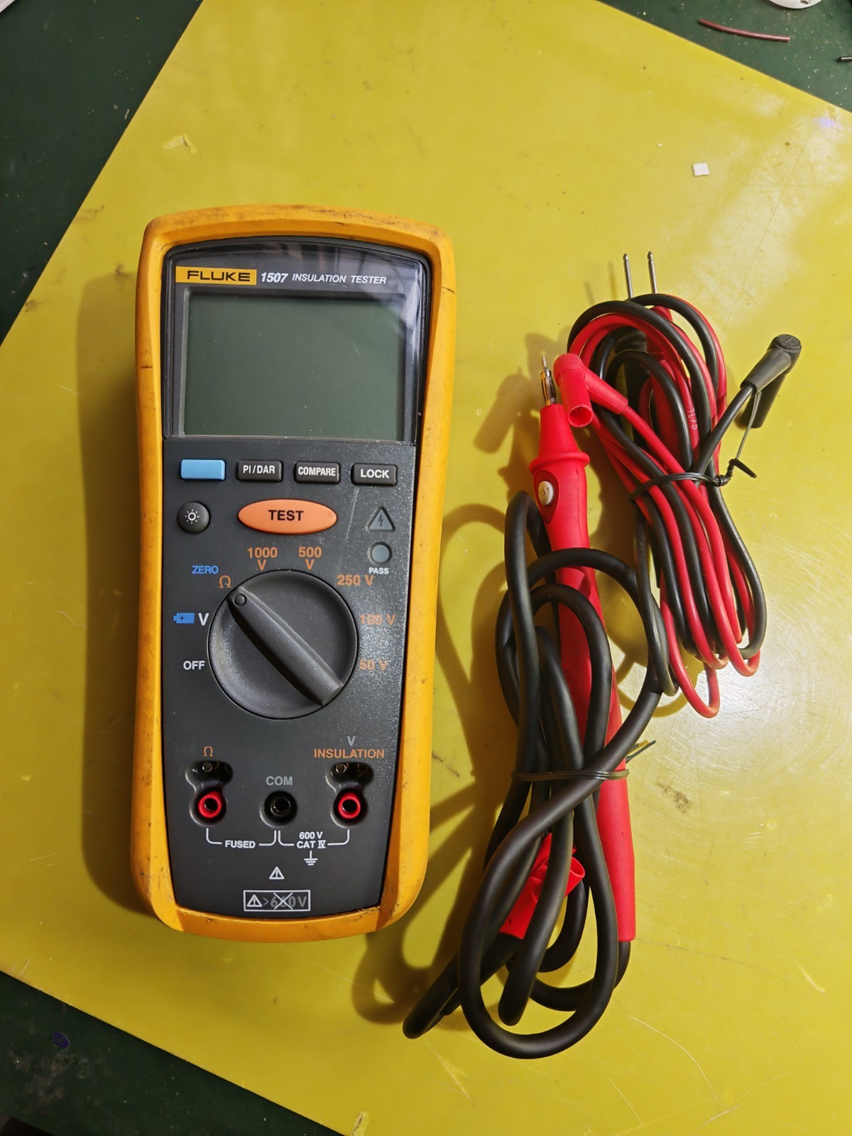 Fluke 1507 original insulation multimeter, fully functional, with original acces