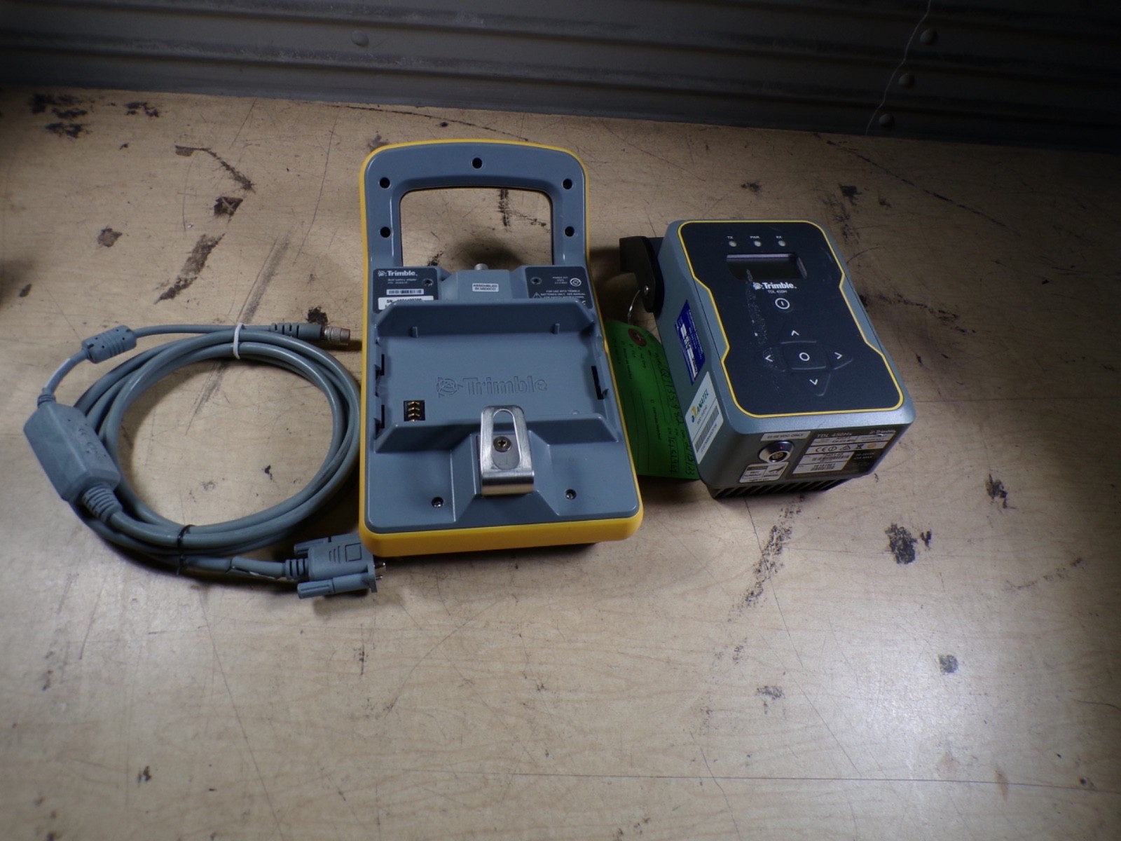 TRIMBLE TDL 450H RADIO BATTERY ADAPTER 59369-00 **UNTESTED