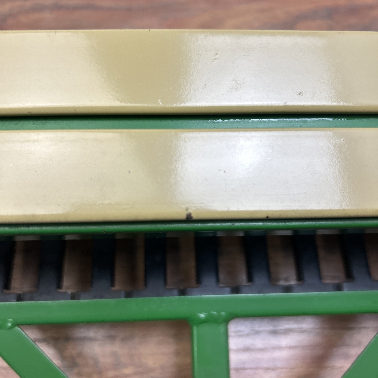 1/16 Great Plains Solid Stand End Wheel Drill Tractor Implement toy