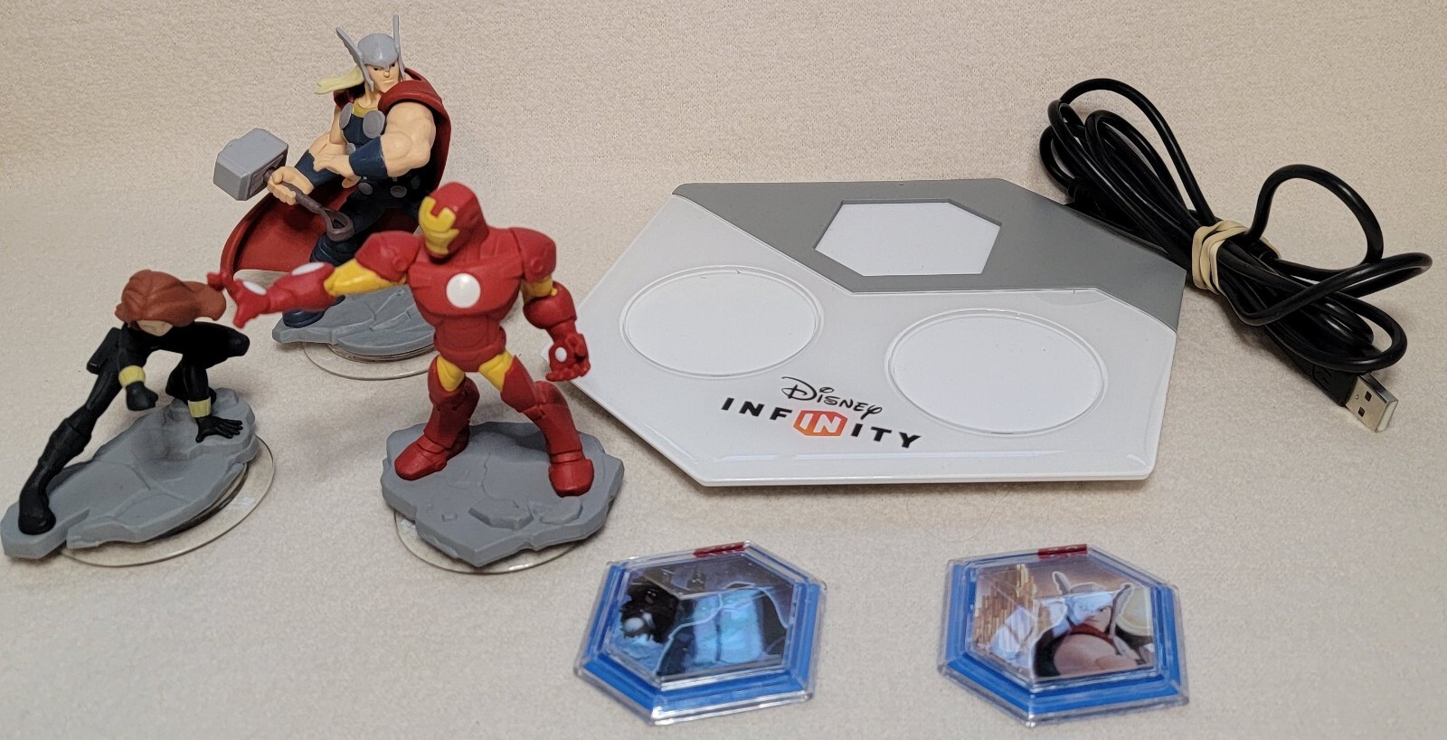Disney Infinity 2.0 Bundle - 3 Figures + 2 Power Disks + Portal / Pad