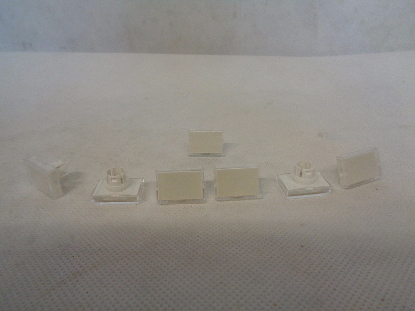 NEW LOT OF (7) MARSH ELECTRONICS/EAO 66F9699/51-903.7 LENS RECTANGULAR WHITE