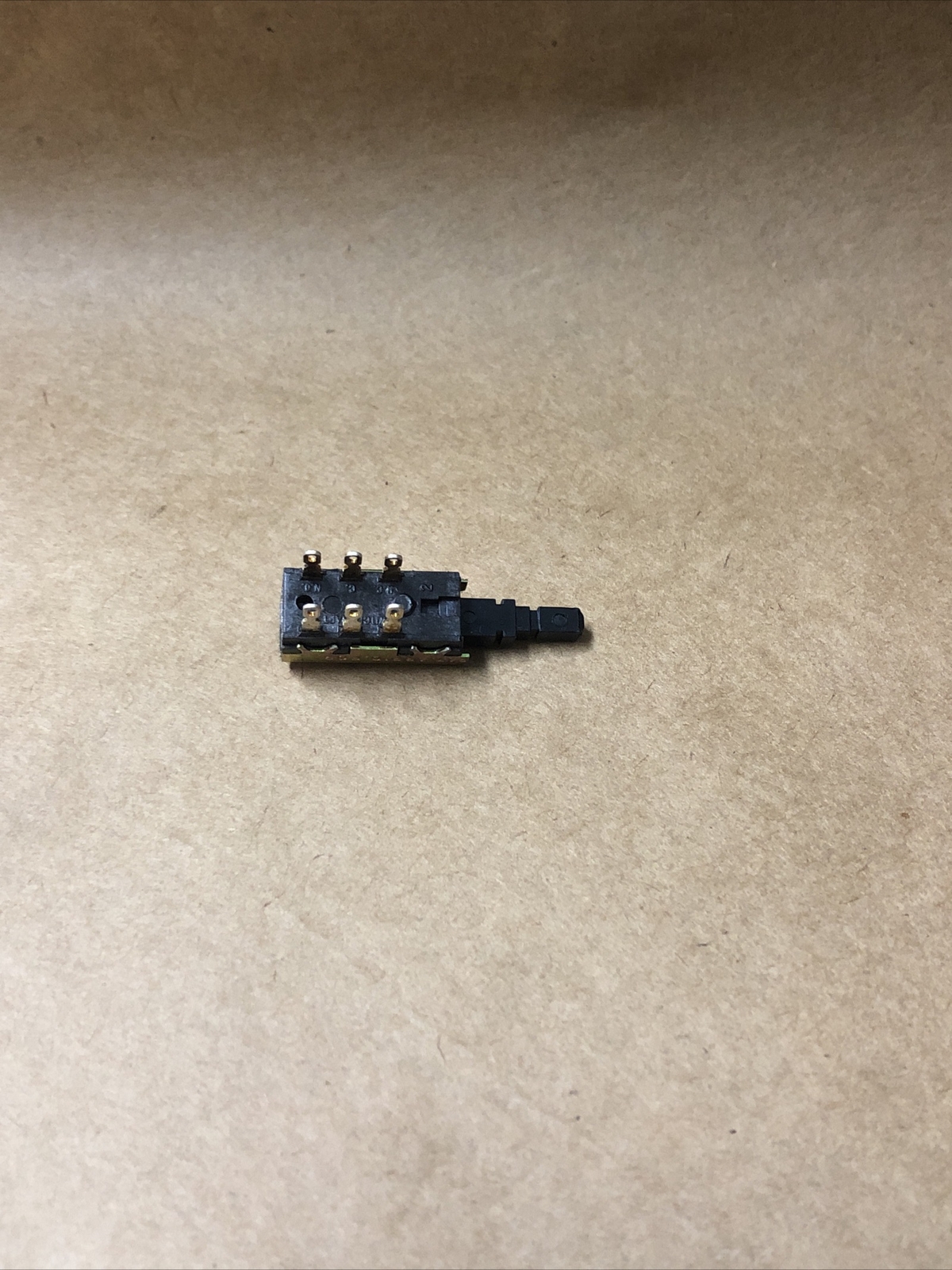 SWITCHCRAFT PART# 85061BOA
