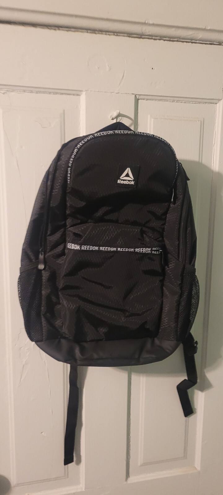 Reebok Black Hiking  Backpack With Laptop Pocket/ Straps