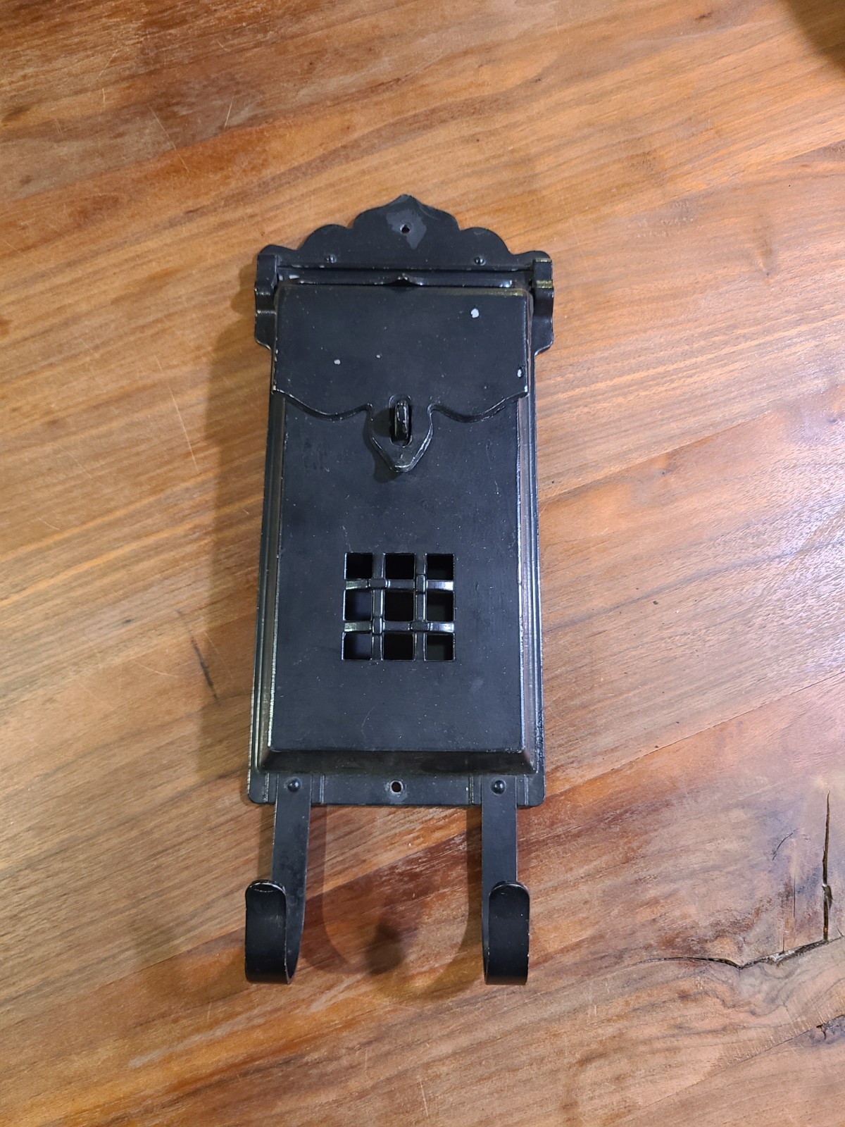 Vintage Aluminum Wall Mounted Vertical Mailbox Mail Art Deco Locking Newspaper