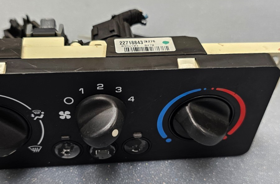 🔥03-07 Saturn ION Climate Control AC Heater Temperature HVAC Panel