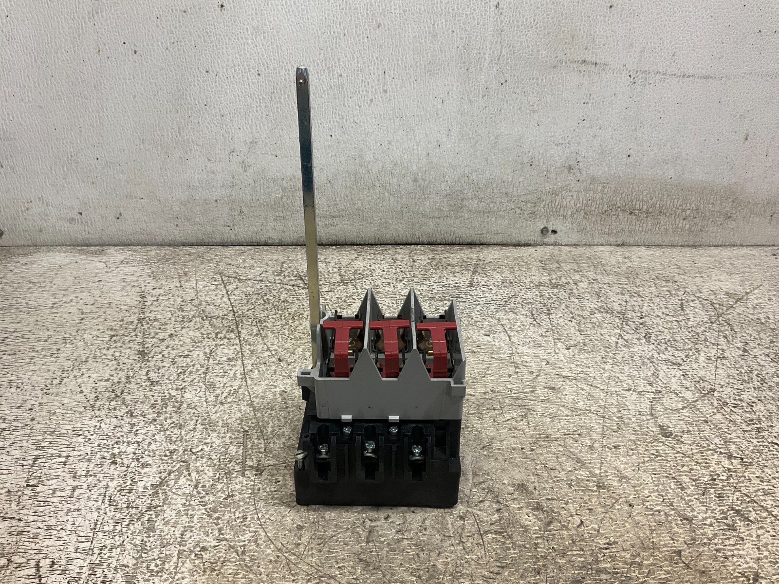 Allen Bradley 194R-NJ030P3 3 Pole 30 A Fusible Disconnect Switch (VT)