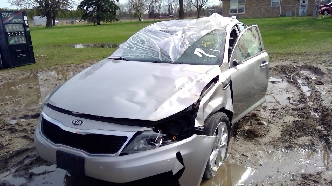 Passenger Tail Light EX Quarter Panel Mounted Fits 11-13 OPTIMA 4545908