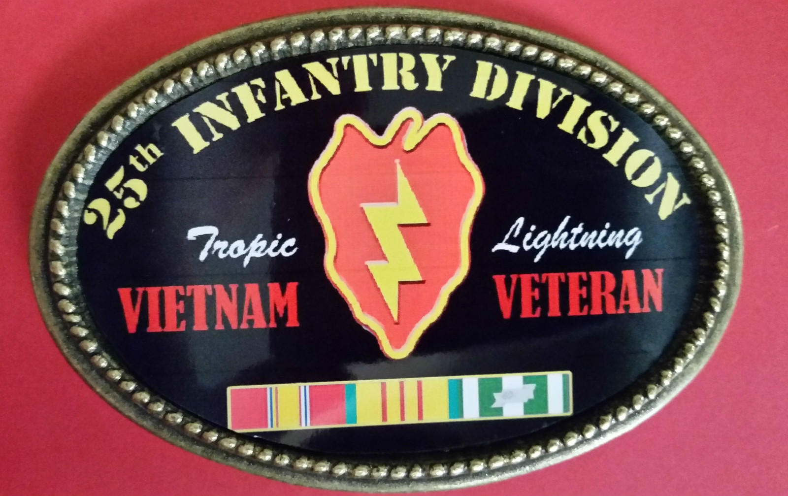Vietnam Veteran 25th INFANTRY DIVISION "Tropic Lightning Epoxy Belt Buckle - NEW