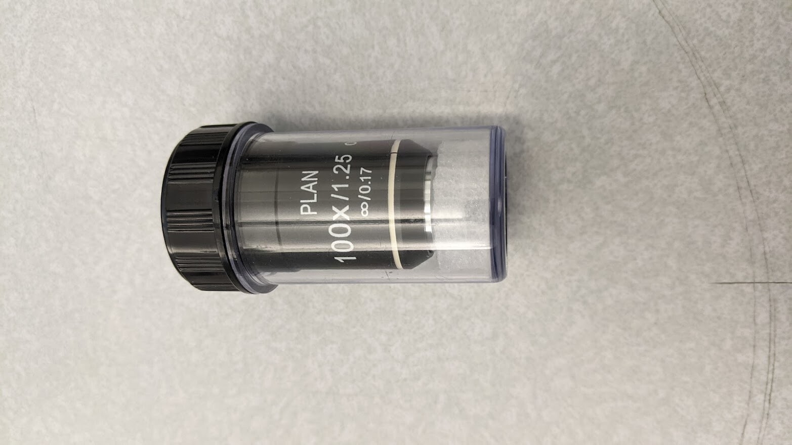 Plan Achromat 100x Oil Microscope Objective Lens  NA = 1.25 WD = 0.18mm