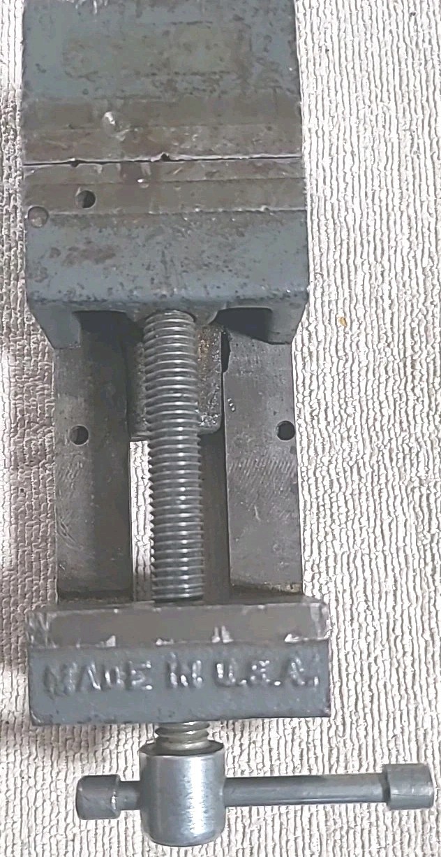 Vintage Columbian # 125- 2 1/2" Machinist Mechanic Vise Made in USA, Cleveland