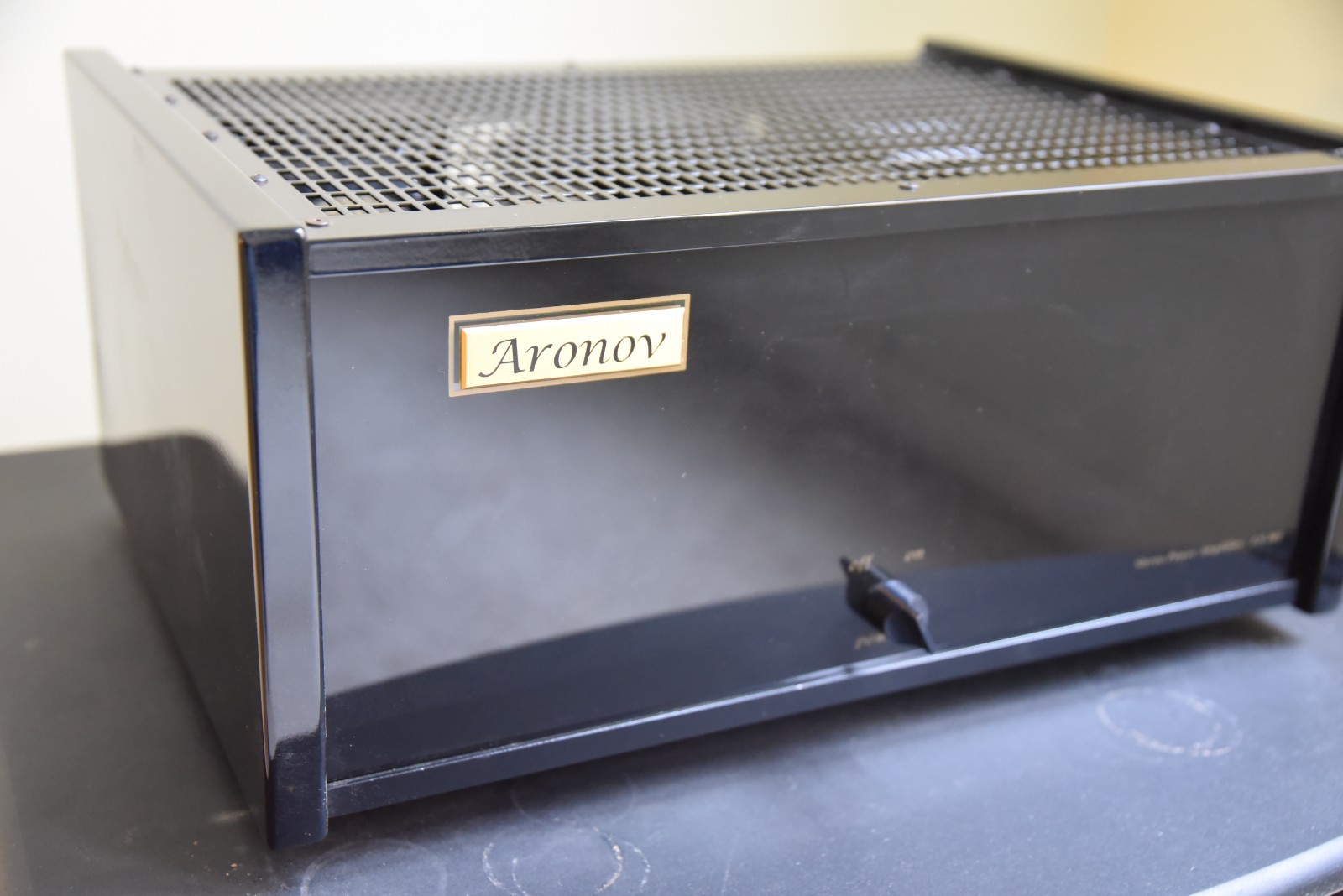 ARONOV LS-960 Stereo power amplifier