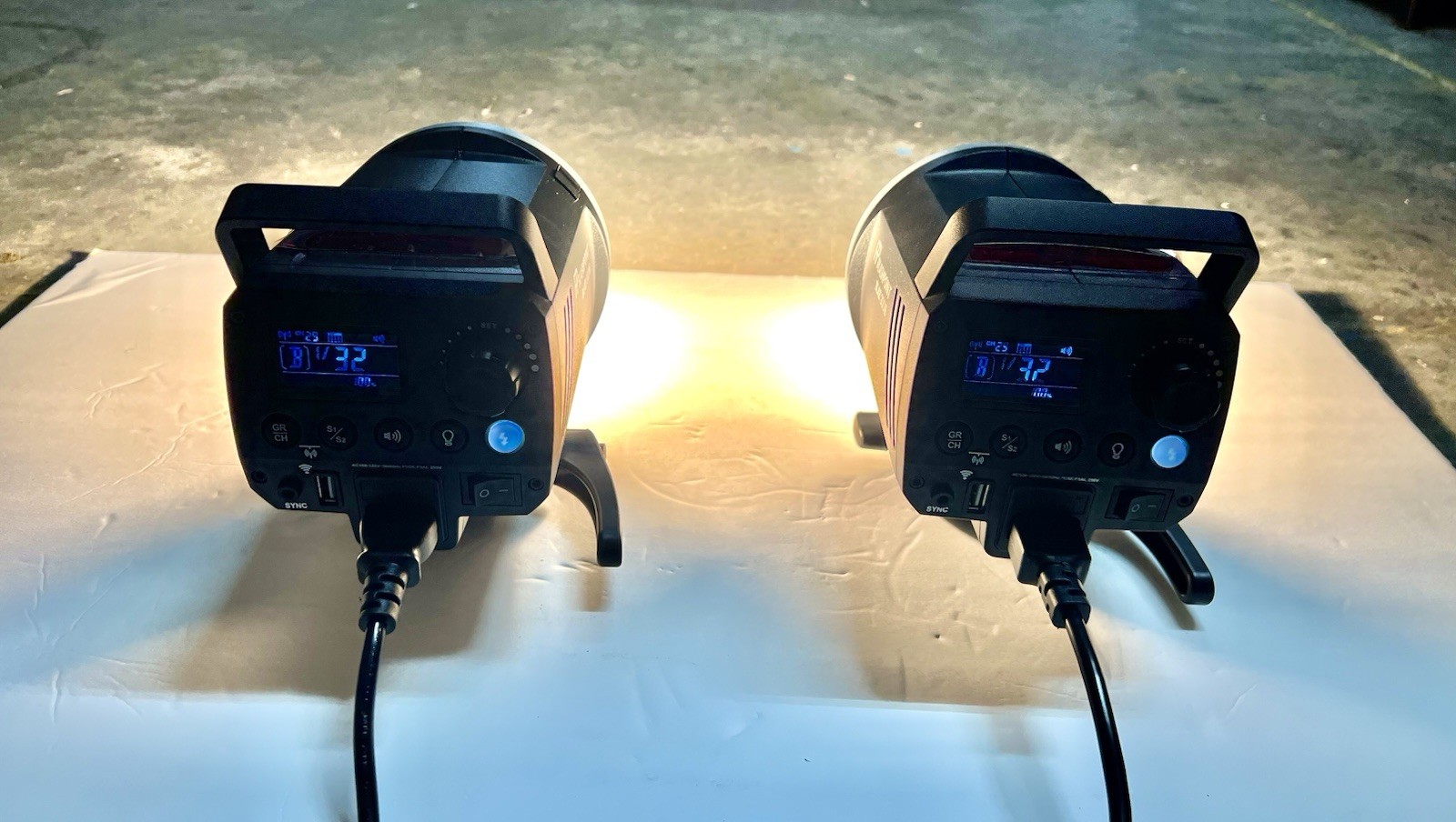 Flashpoint BLAZ 300-V 300W Studio Monolight Strobes Pair Tested
