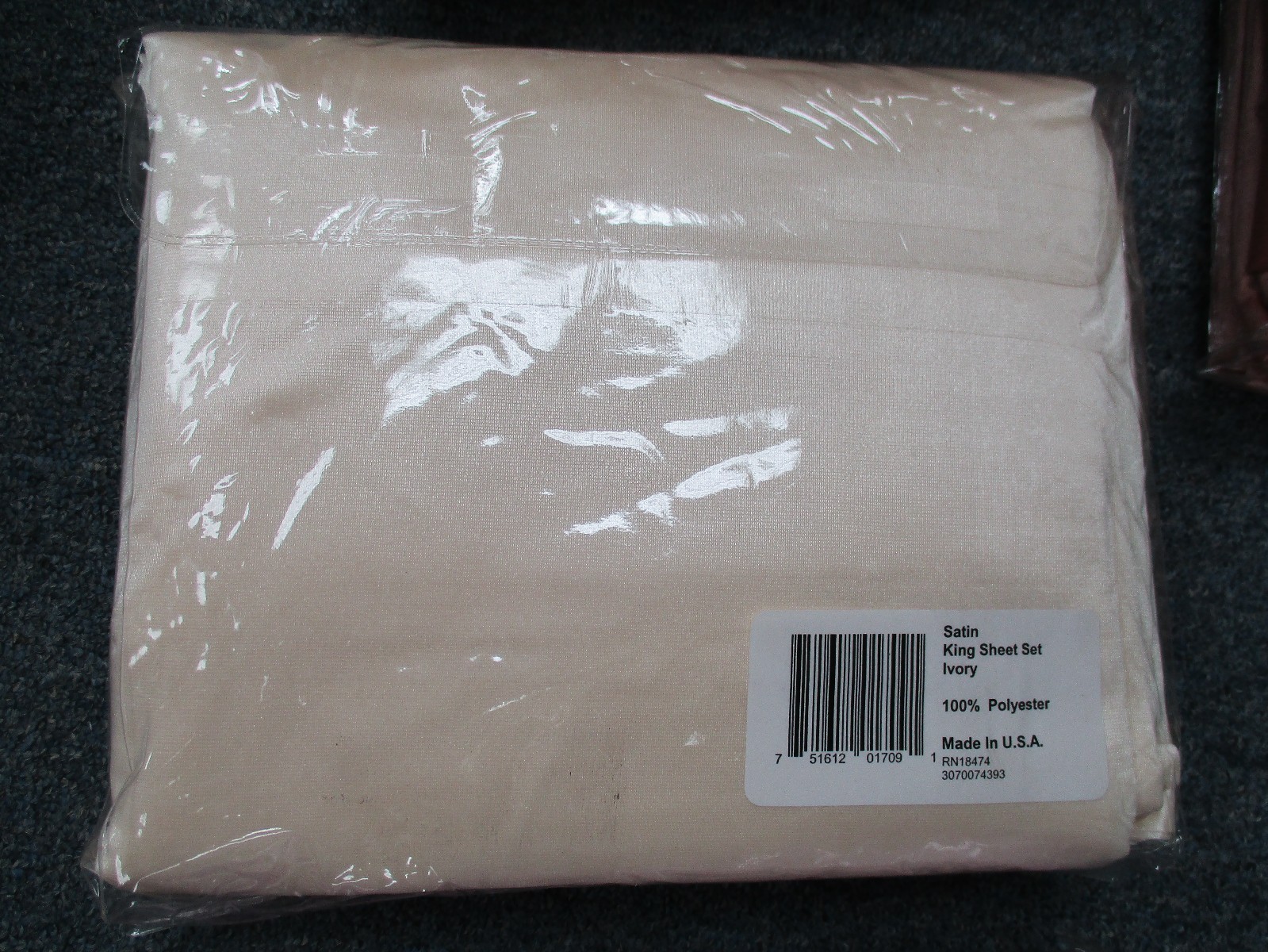 SILKY SOFT Satin 4 piece KING Sheet Set Polyester IVORY BEAUTIFUL BRAND NEW