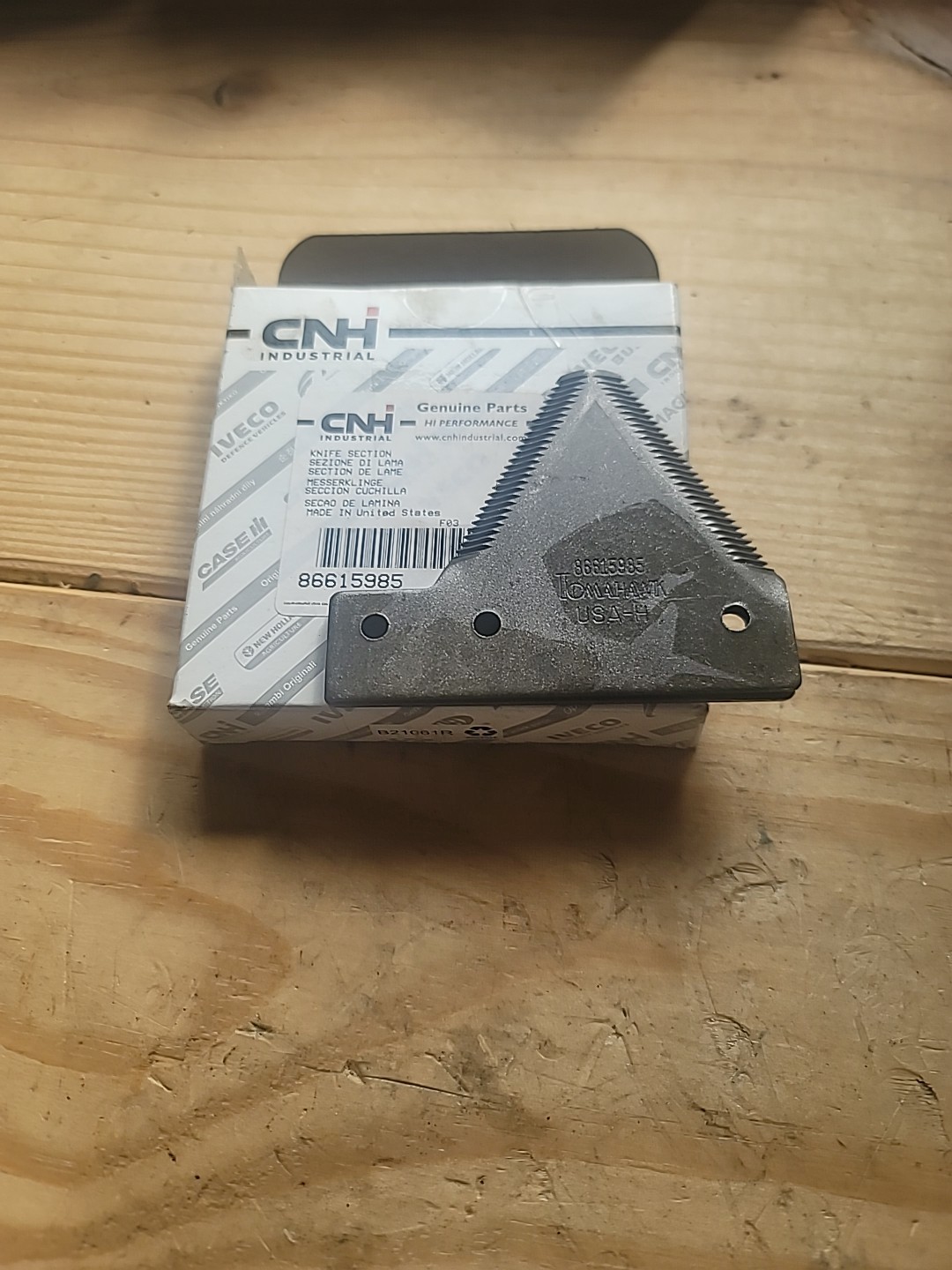 New Holland Knife Section Part # 86615985
