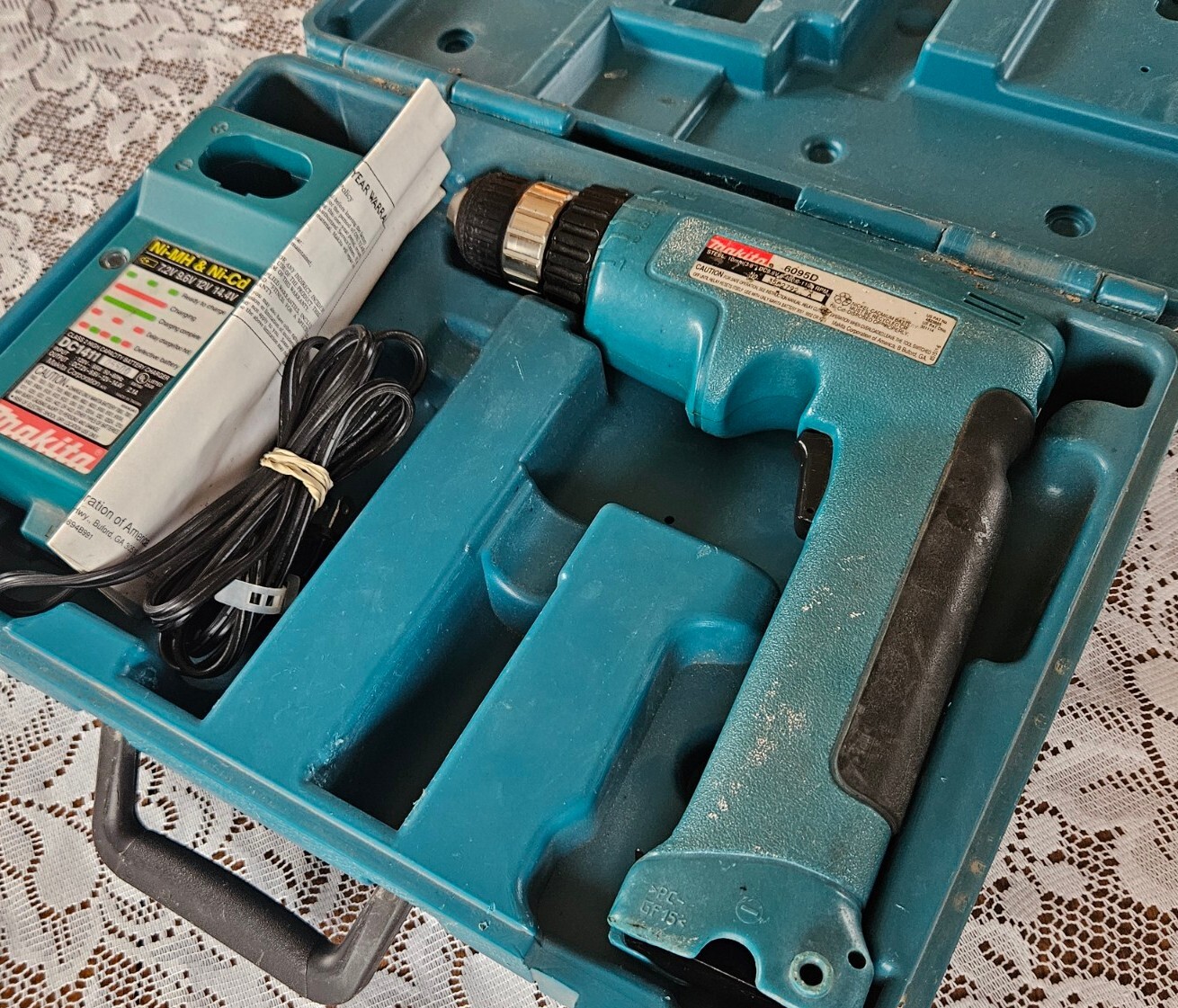 Makita 6095D 30th Anniversary 9.6v Cordless Drill Charger Case Retro Collectible