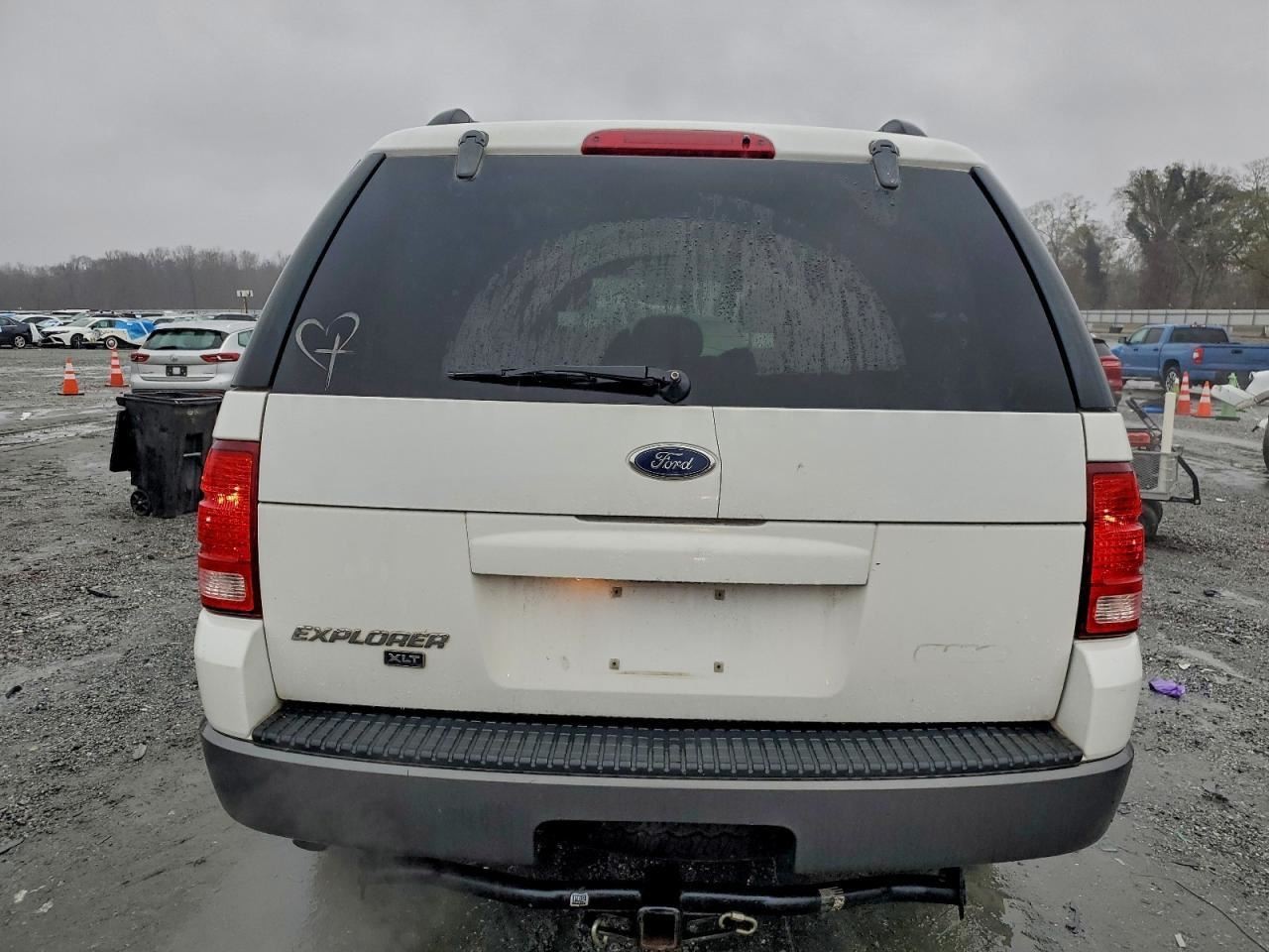 EXPLORER 2004 Glove Box 4945208