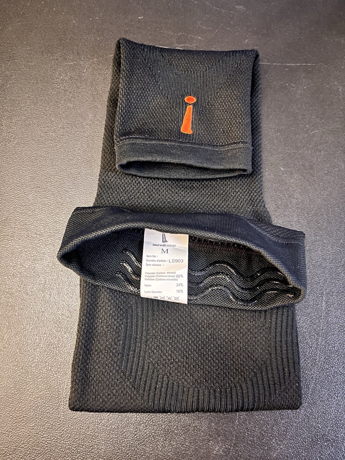 Incrediwear Leg Sleeve Black Medium Compression Sleeve - Used good condition