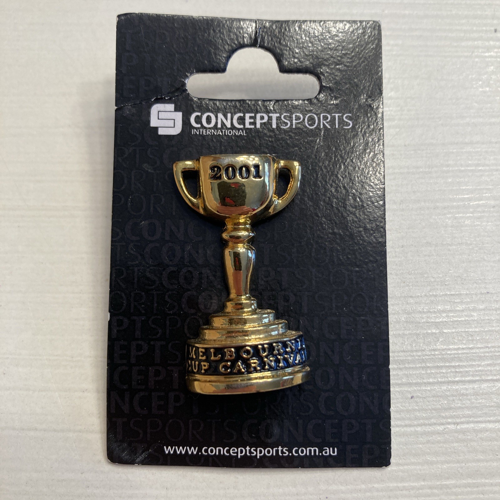 Melbourne Cup Carnival 2001 Event Lapel Pin Badge New On Card