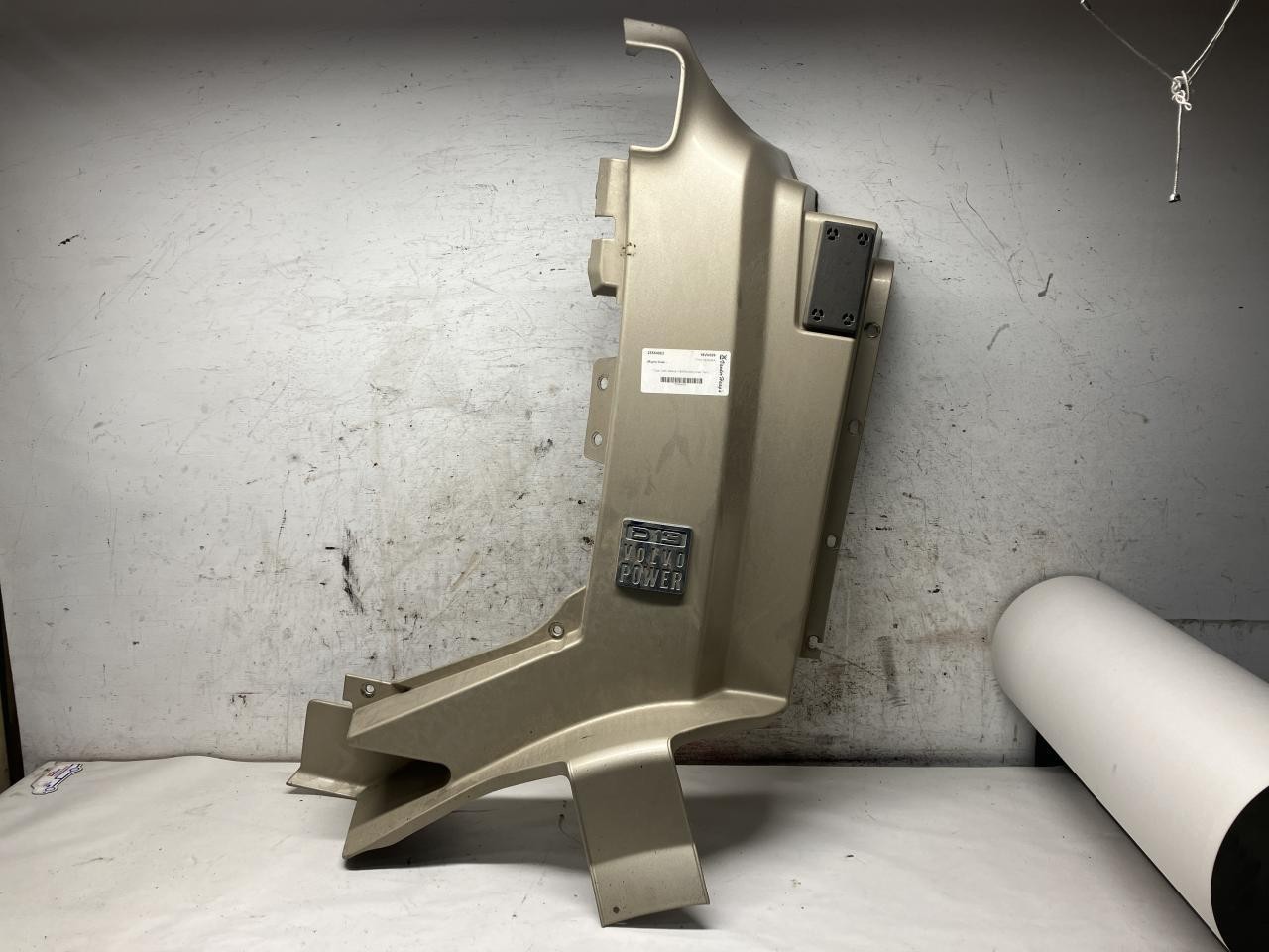 2003-2018 Volvo VNL TAN Right/Passenger CAB Cowl - Used | P/N 82720126