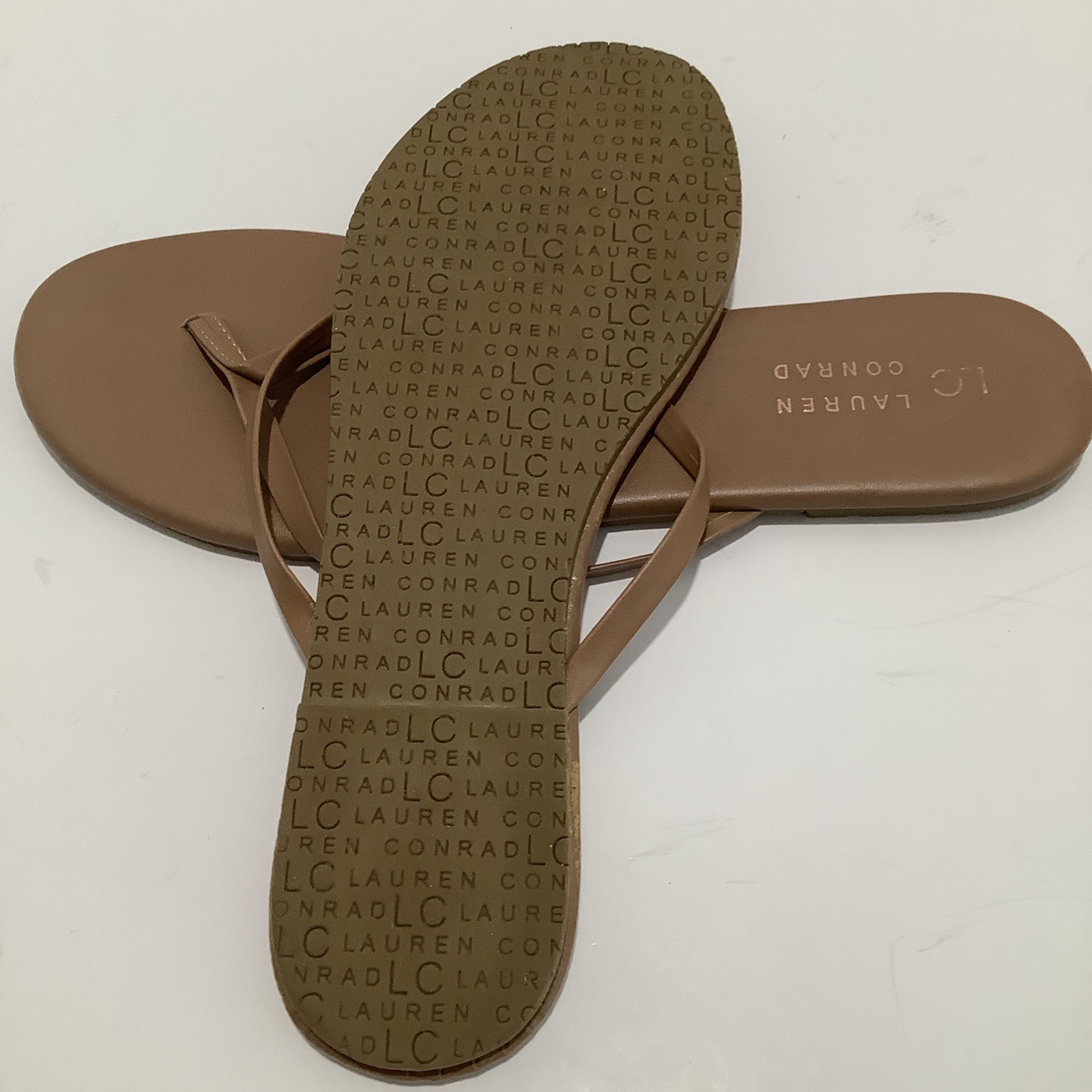 LAUREN CONRAD Women's Size 8M Cabana Tan Flat Thong Sandals Flip Flops, Exc